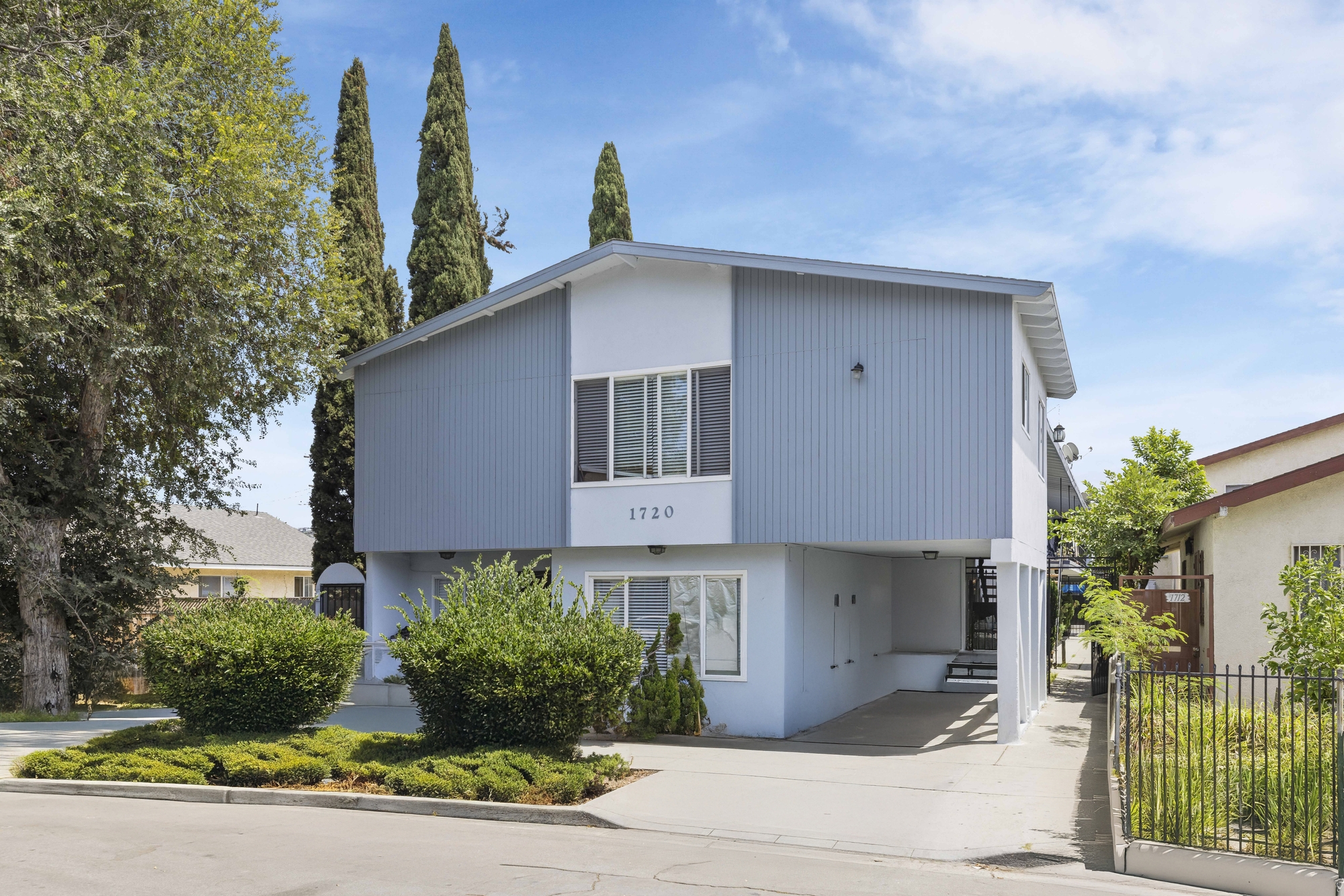 7-unit multifamily property at 1720 Cerritos Ave, Long Beach, CA