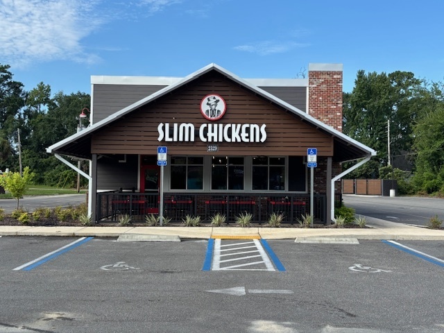 Stand alone drive thru restaurant property 3