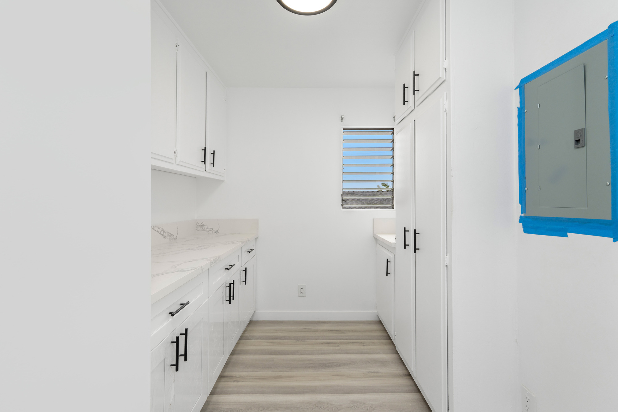 935 W 10th St thumbnail 11