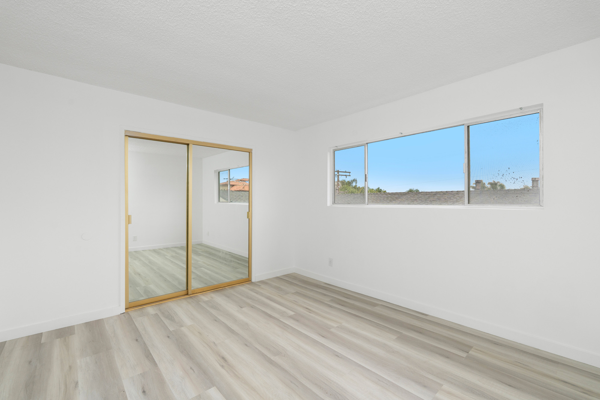 935 W 10th St thumbnail 18