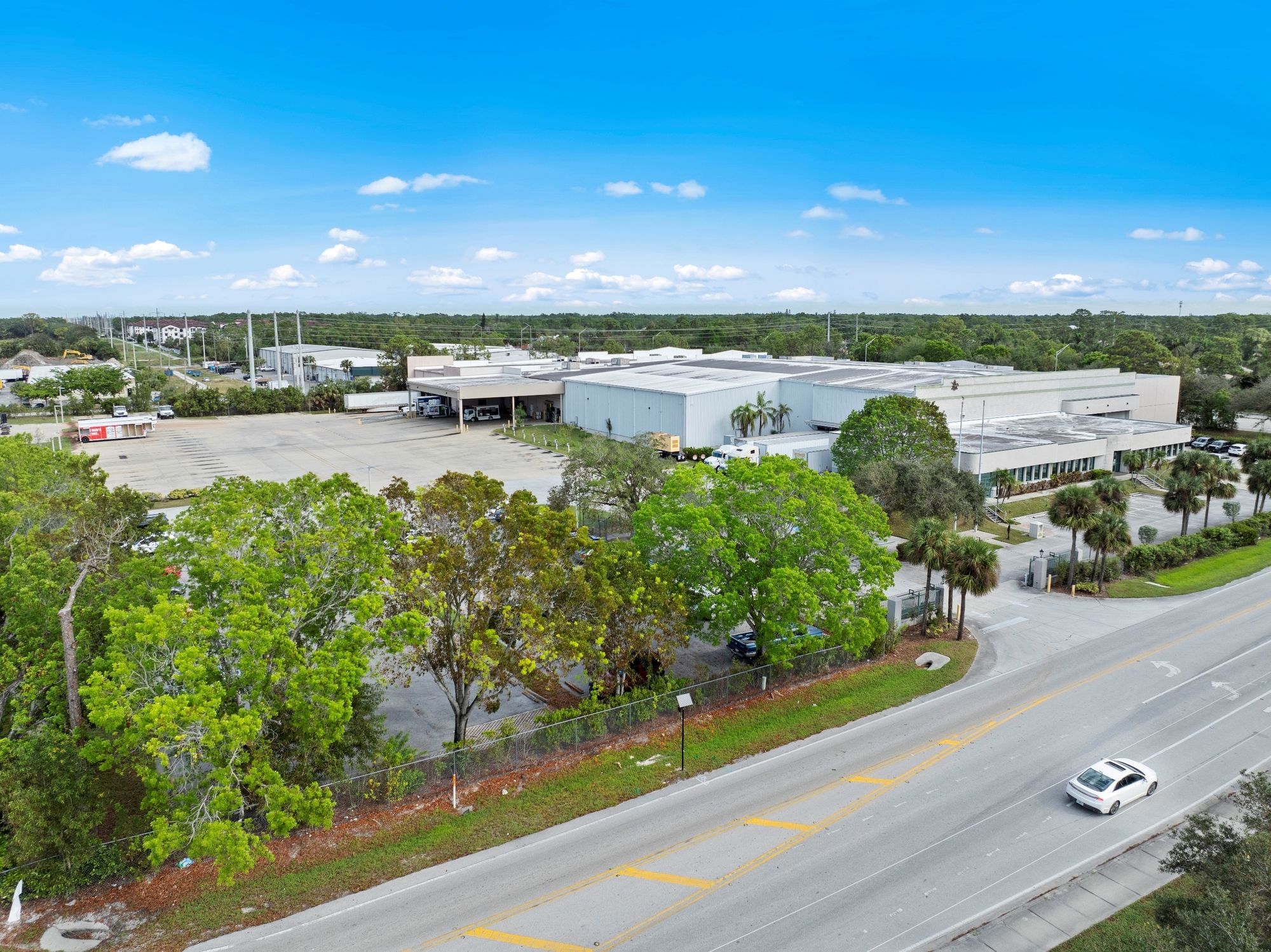 Emporium Auto Lease Broker Miami Bal Harbour Aventura, image size:2000x1498