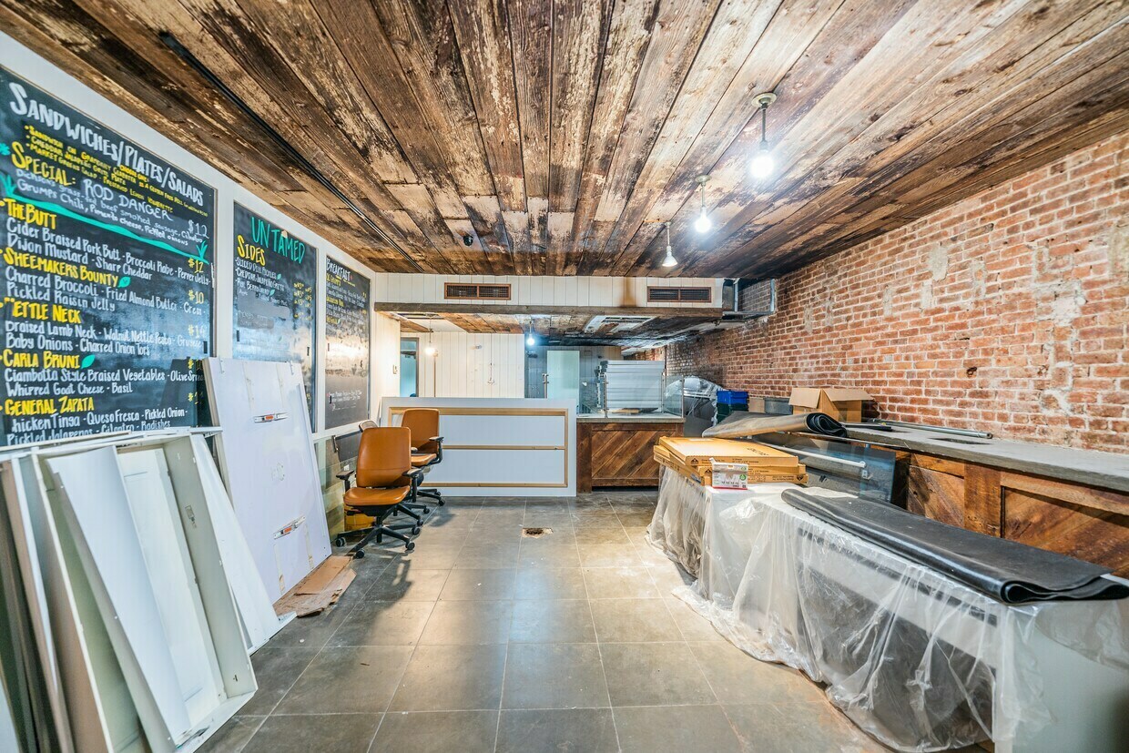 43 W 39th St, New York, NY 10018 3