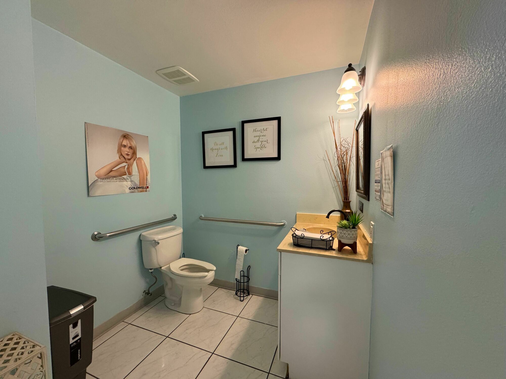 1239 N Gulfstream Ave. #4 - photo 11 of 20