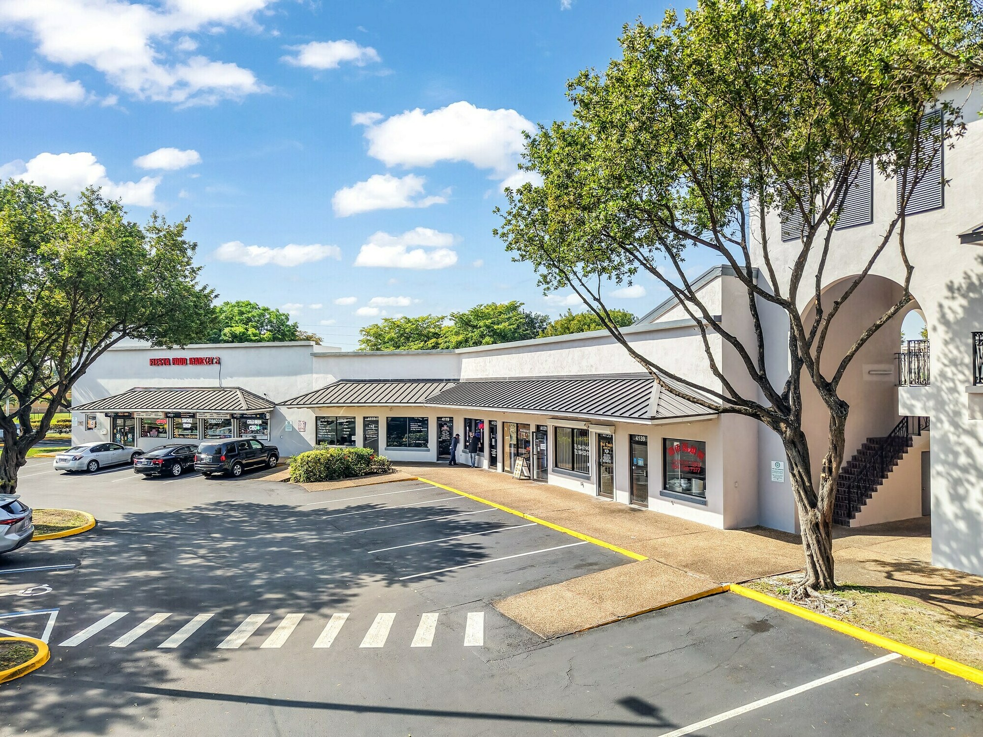 4389-4397 N State Road 7