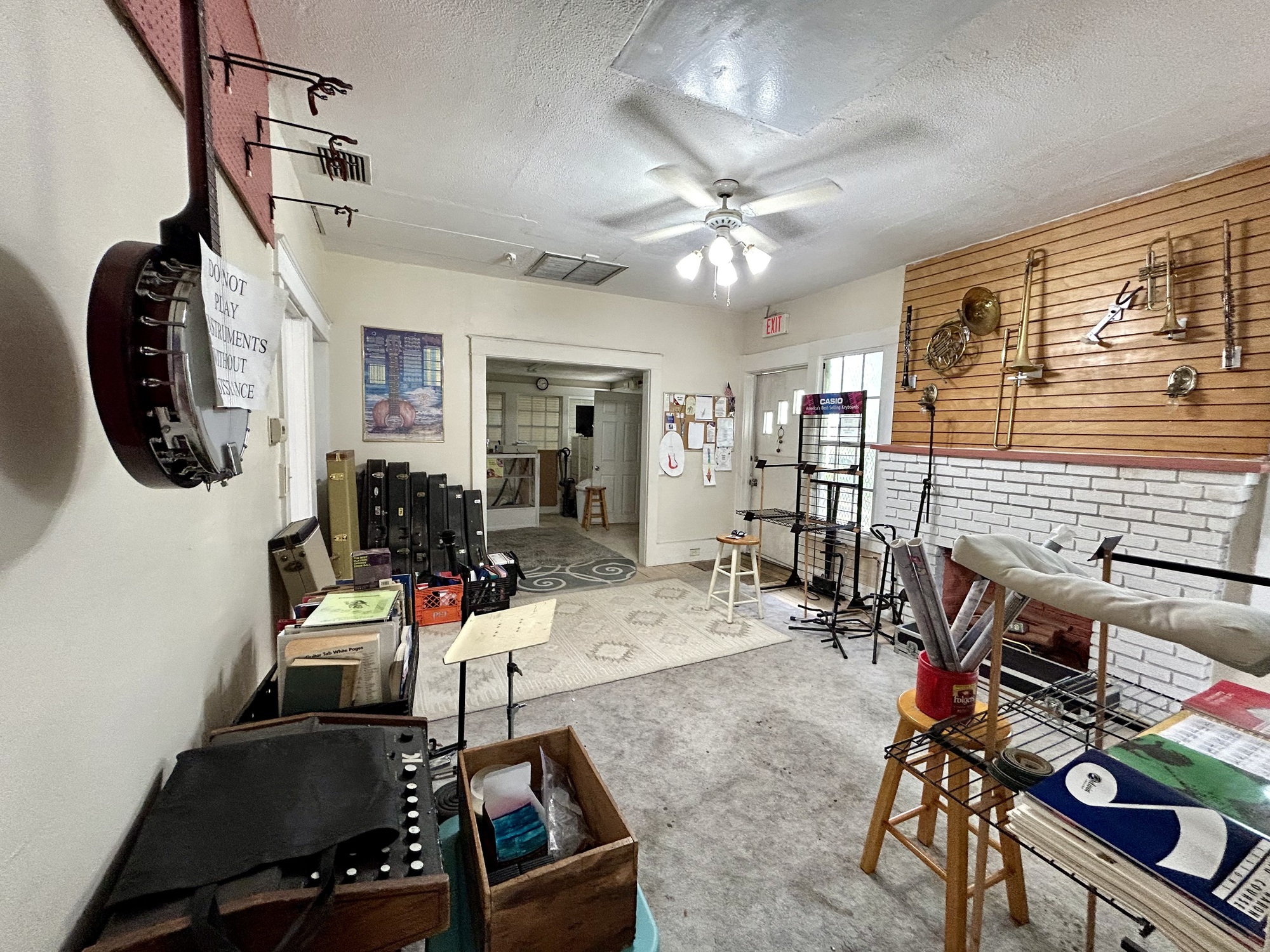 2710 Manatee Ave W - photo 2 of 8