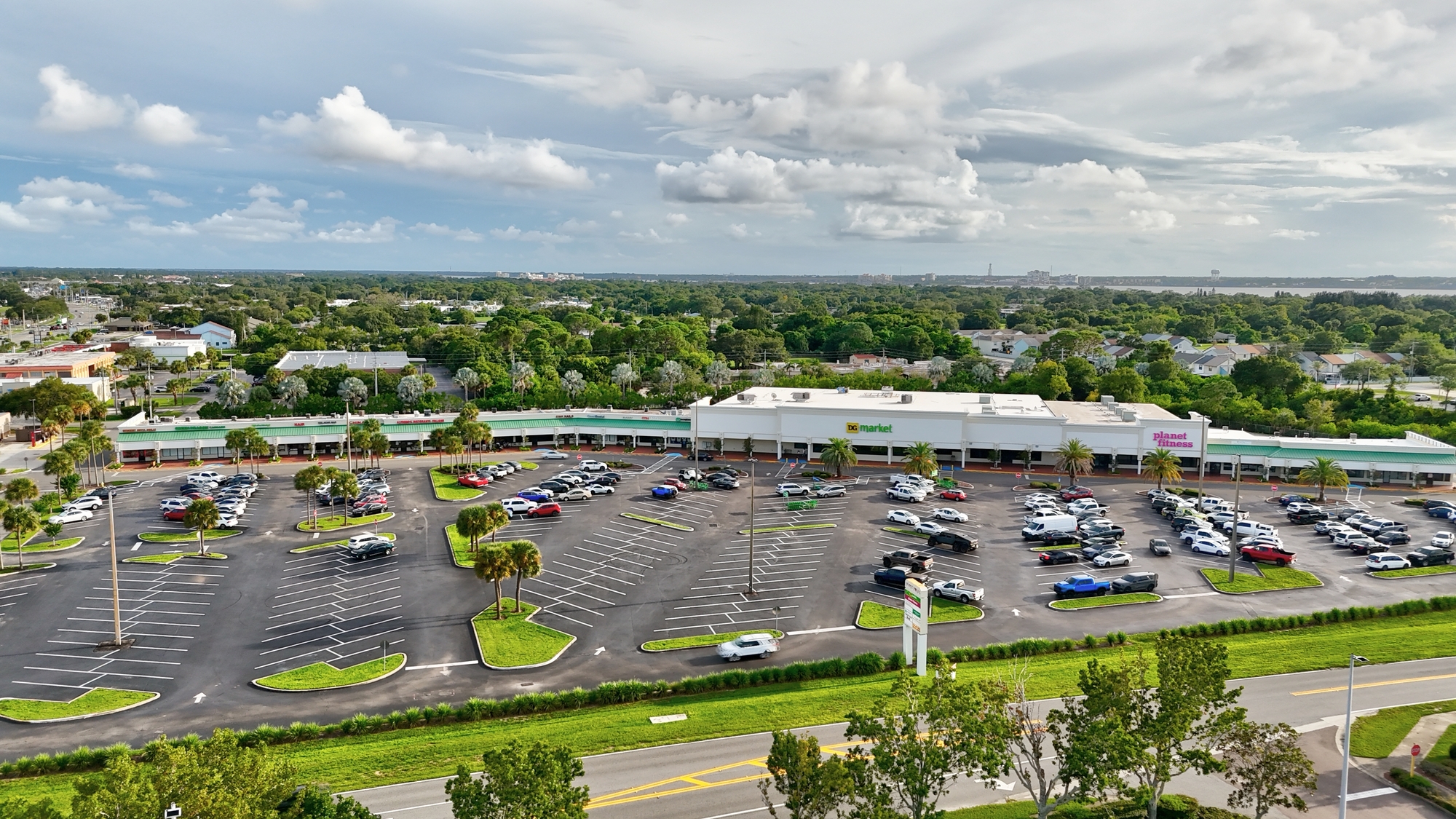 Prime Retail Opportunity in Central Merritt Island’s Bustling Plaza 4