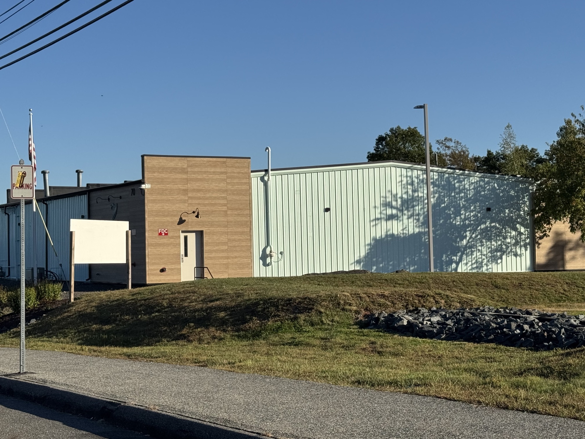 6,075SF NNN Retail/Industrial For Lease 3