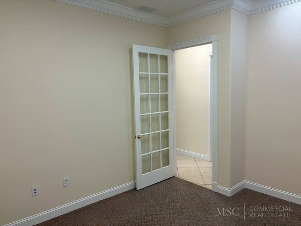 3192 Fruitville Rd - photo 21 of 31