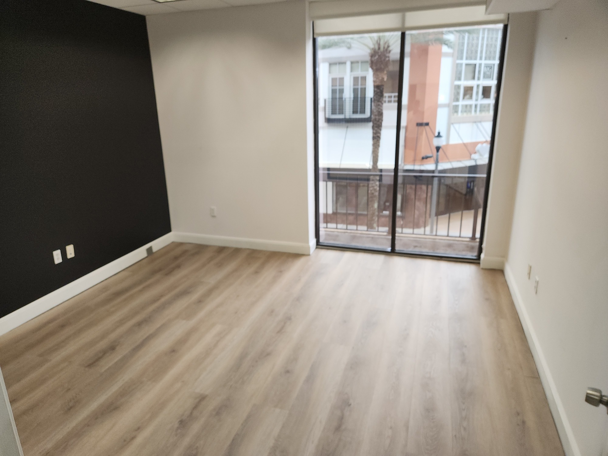 Blackstone Building: Retail & Office Spaces Just Off of Clematis St 3