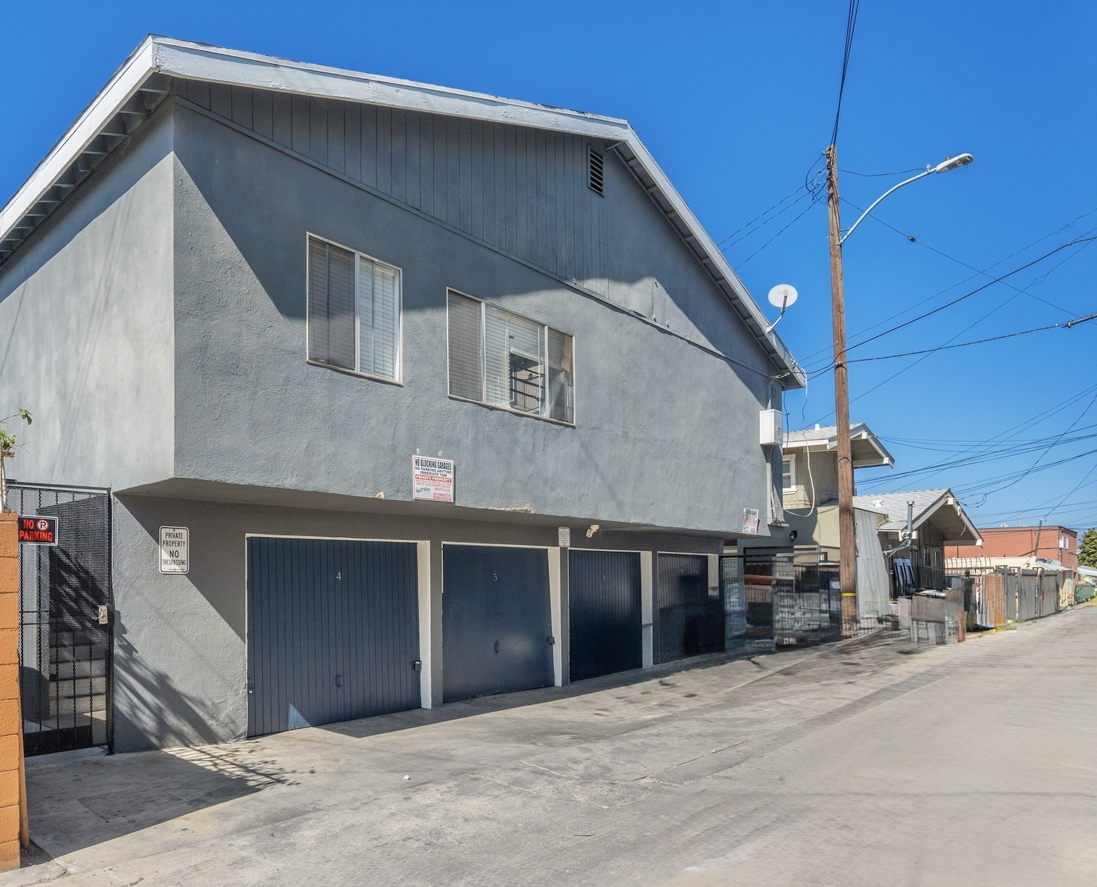 1626 Pine Ave thumbnail 24