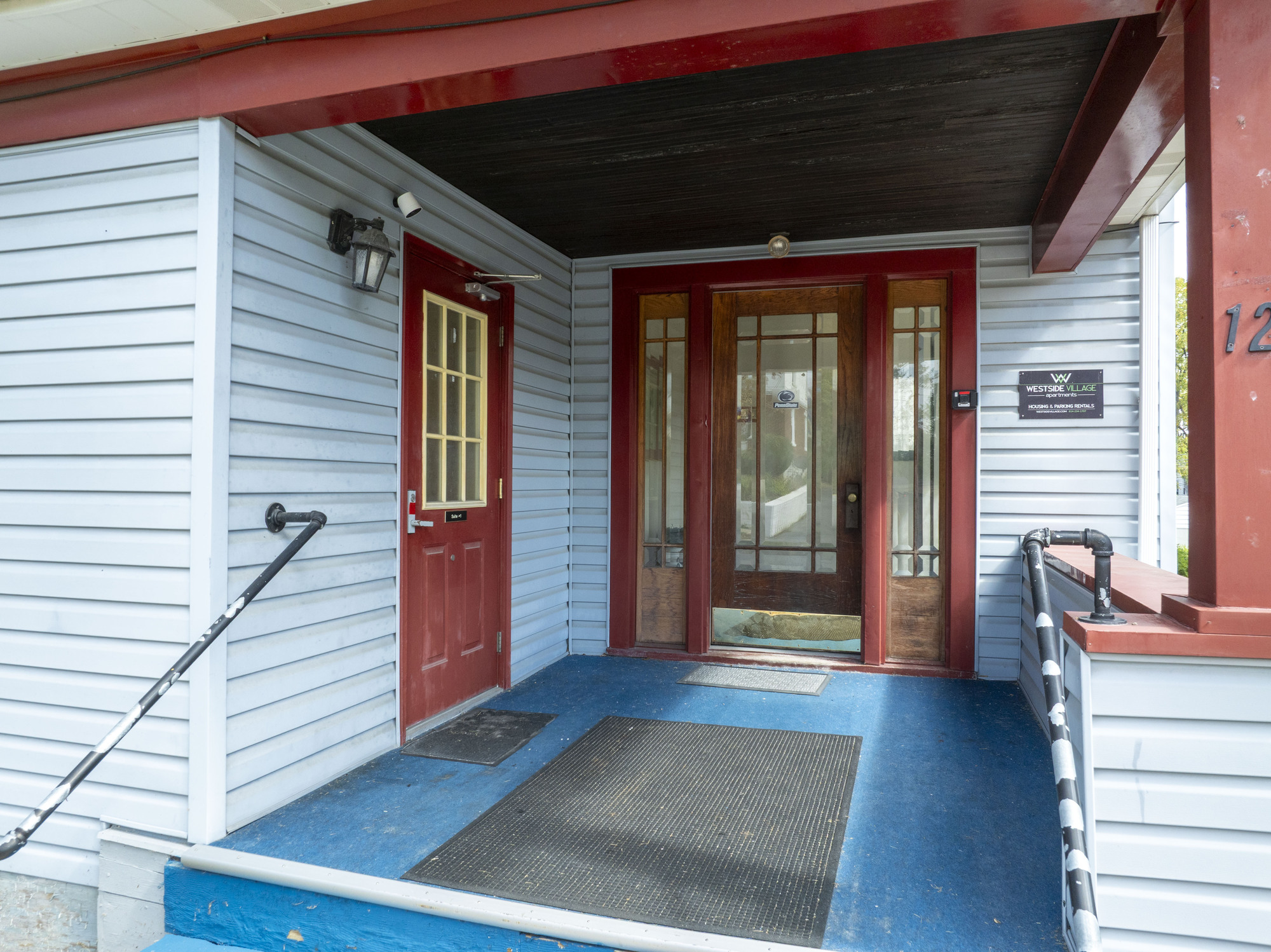 Flexible Professional Office Suites Near Penn State | 489–952 SF Available | 6 Parking Spaces 3