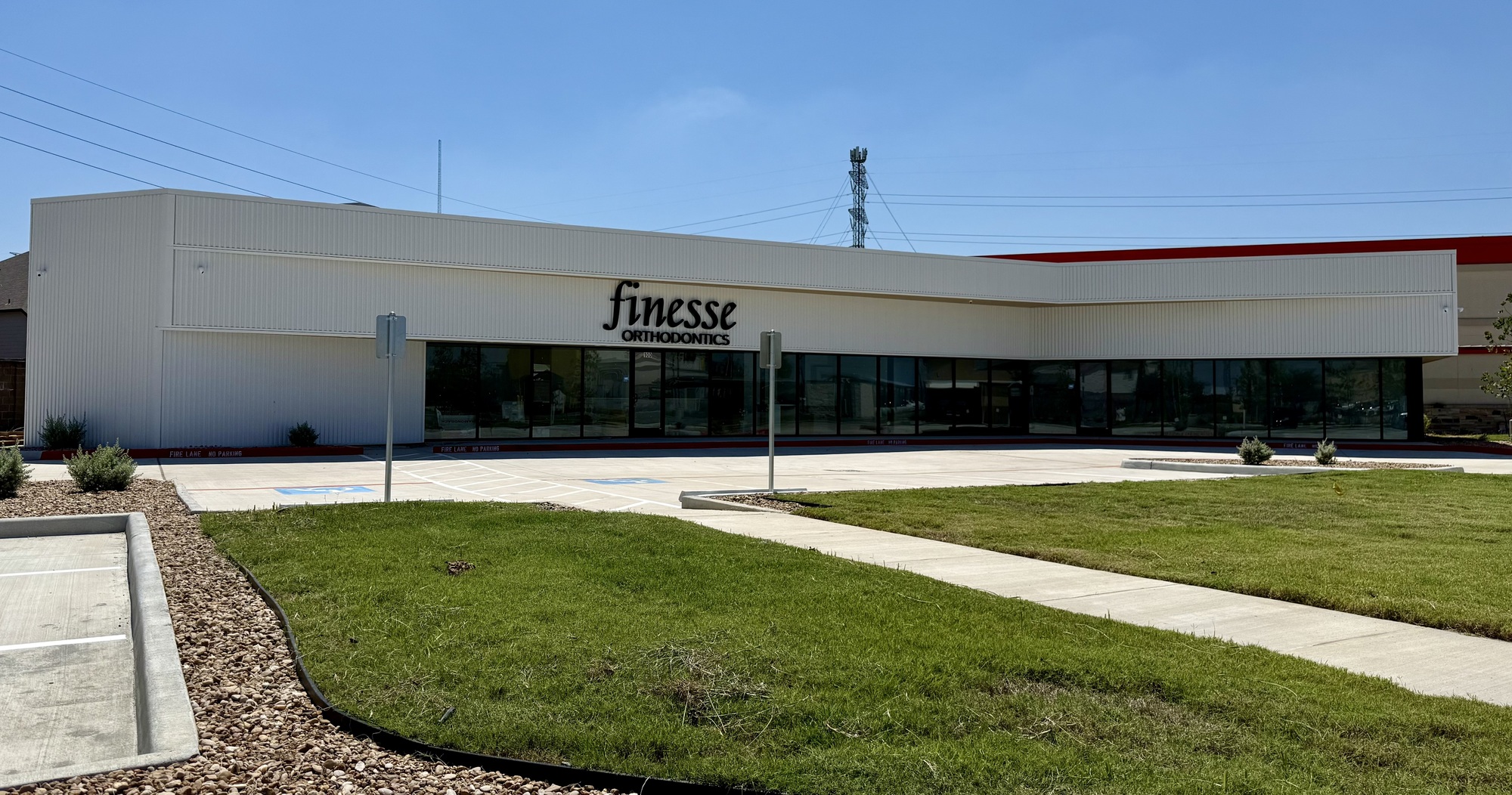 Neighborhood Retail Co-Tenancy – Orthodontist 20619 Miramesa Dr, Cypress, TX 77433