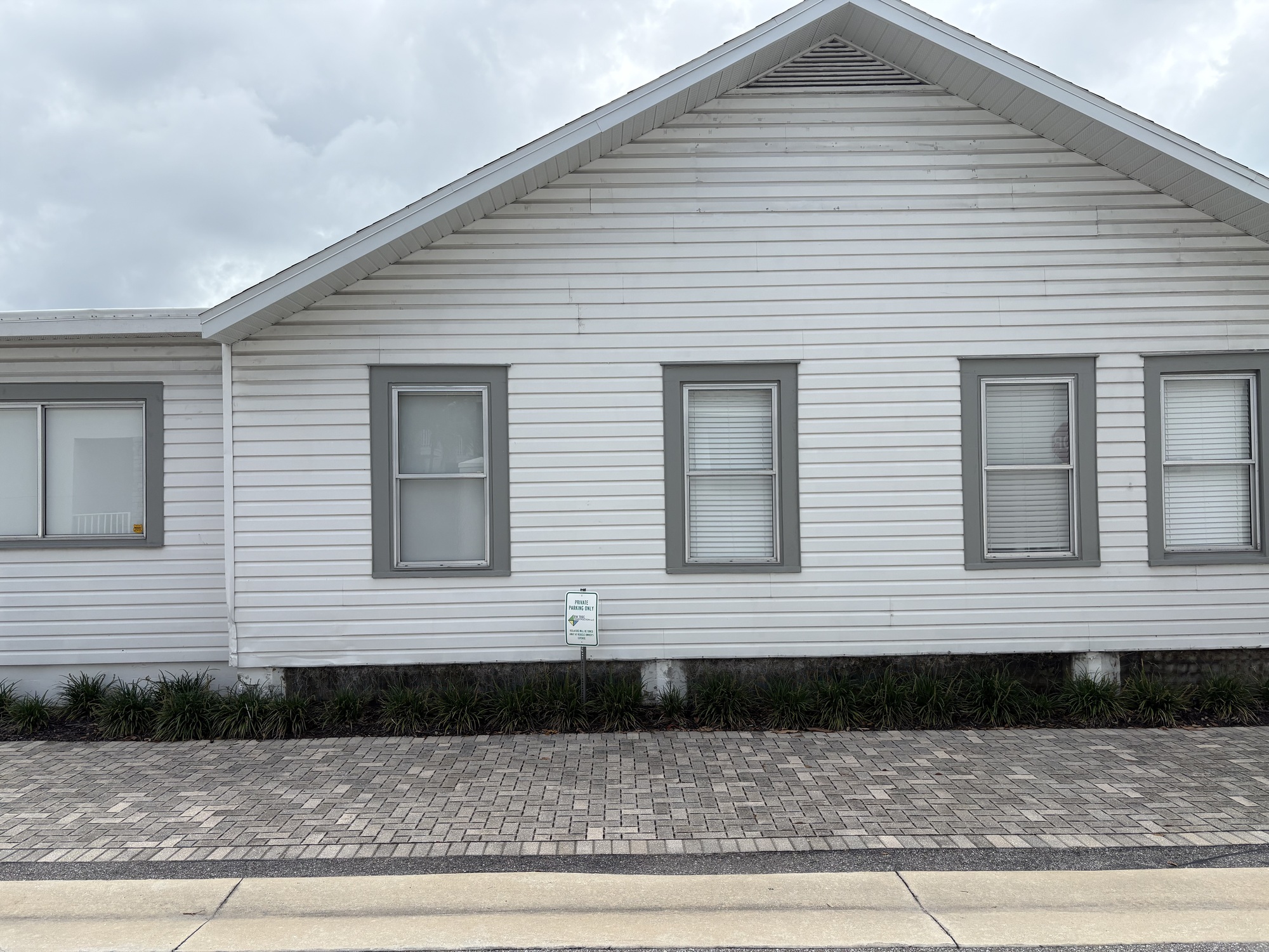 535 Lafayette Ct - photo 8 of 32