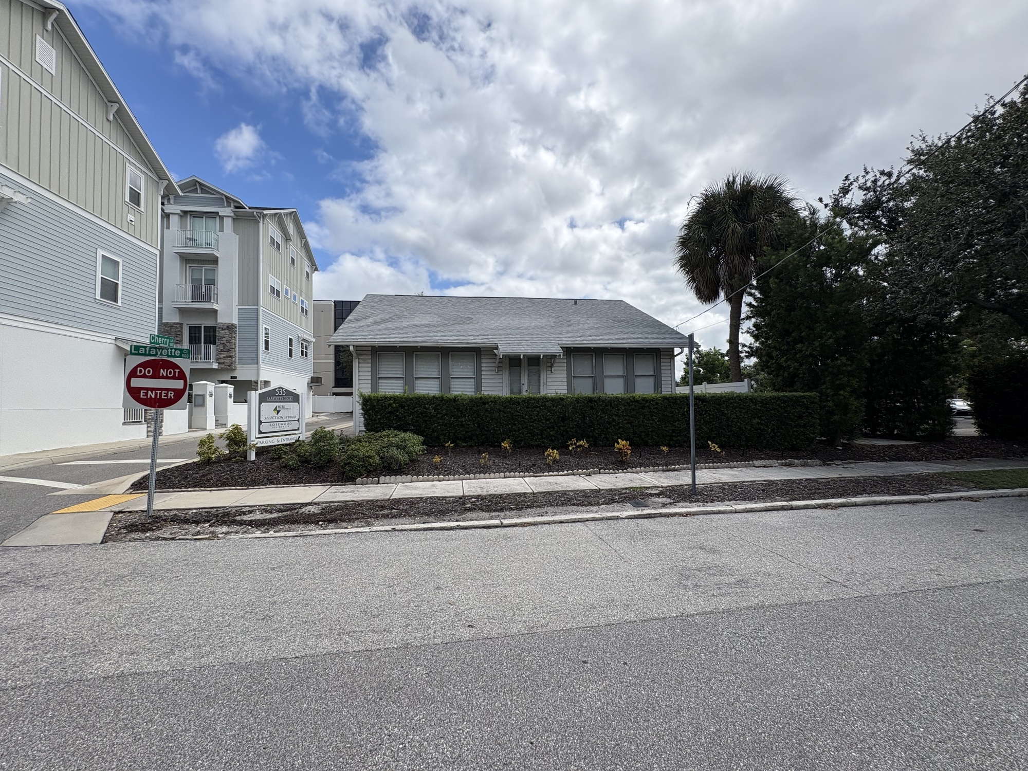 535 Lafayette Ct - photo 12 of 32