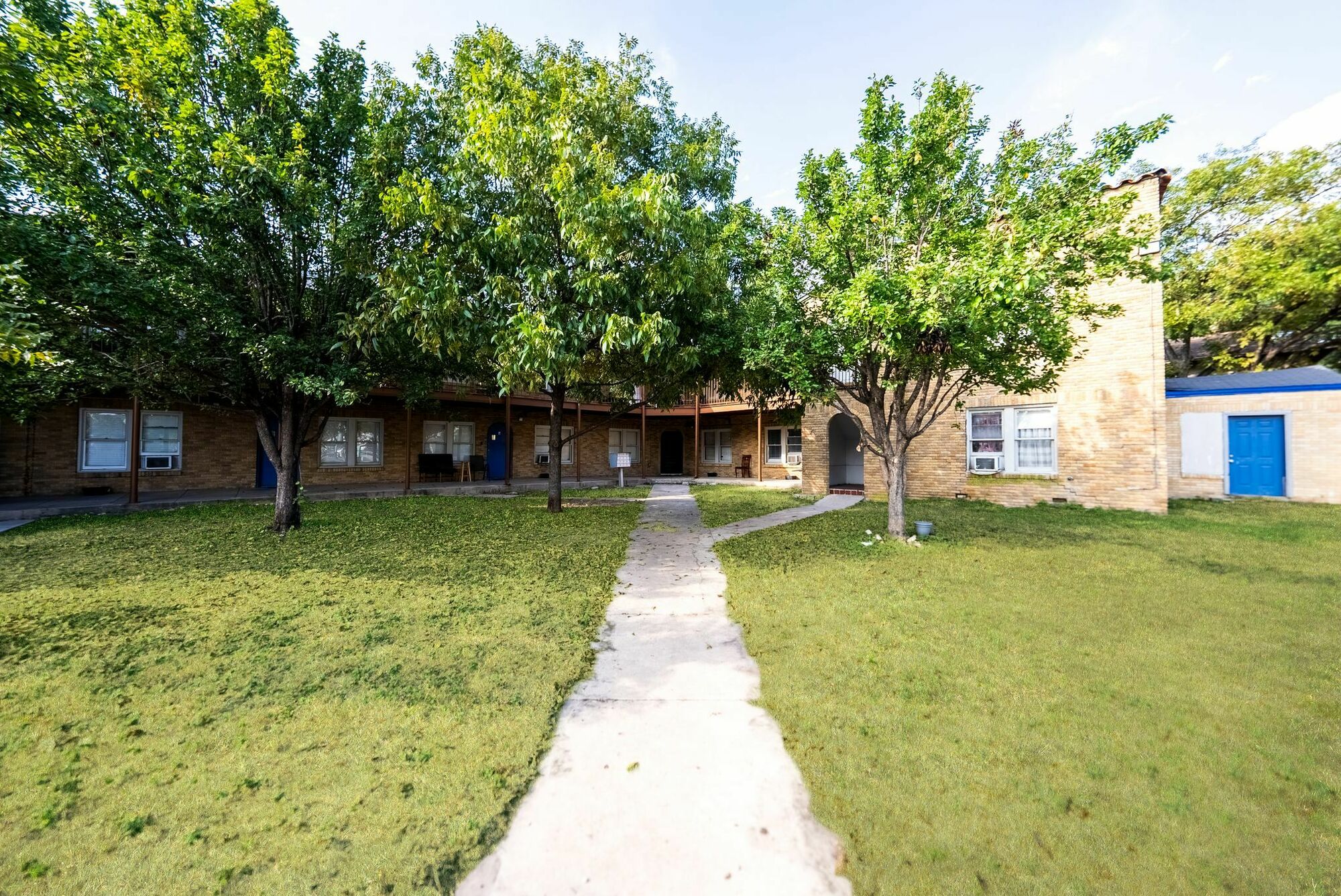 18-Unit Multifamily in Downtown San Antonio, TX 3