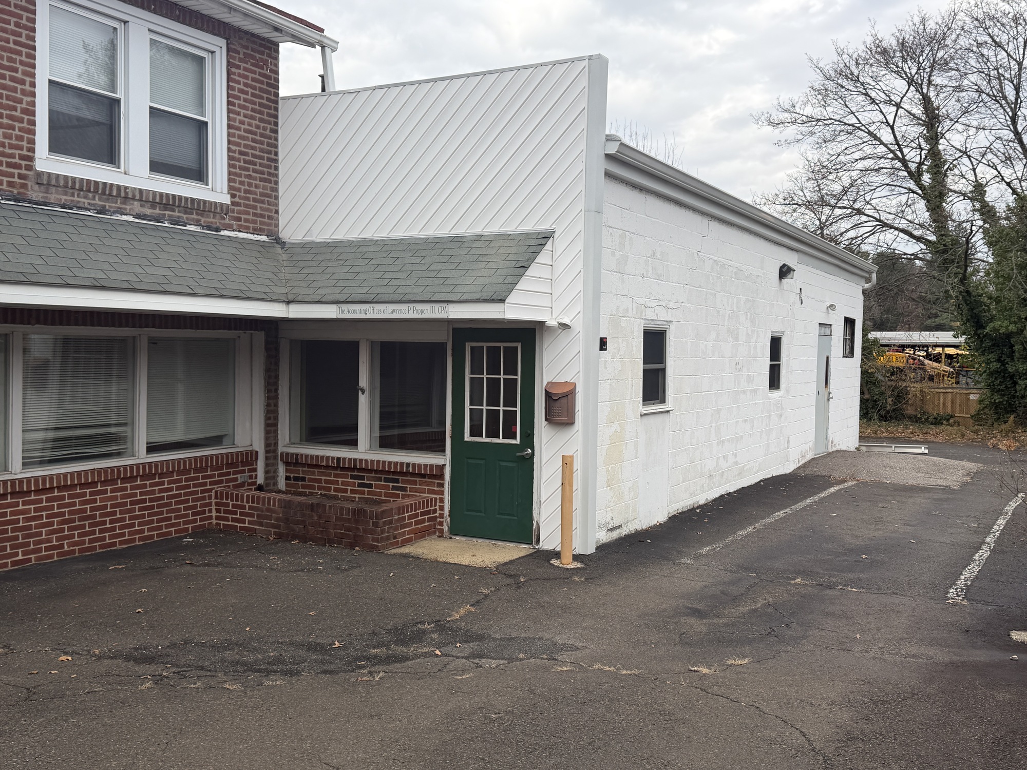 1815 Horace Ave-Office