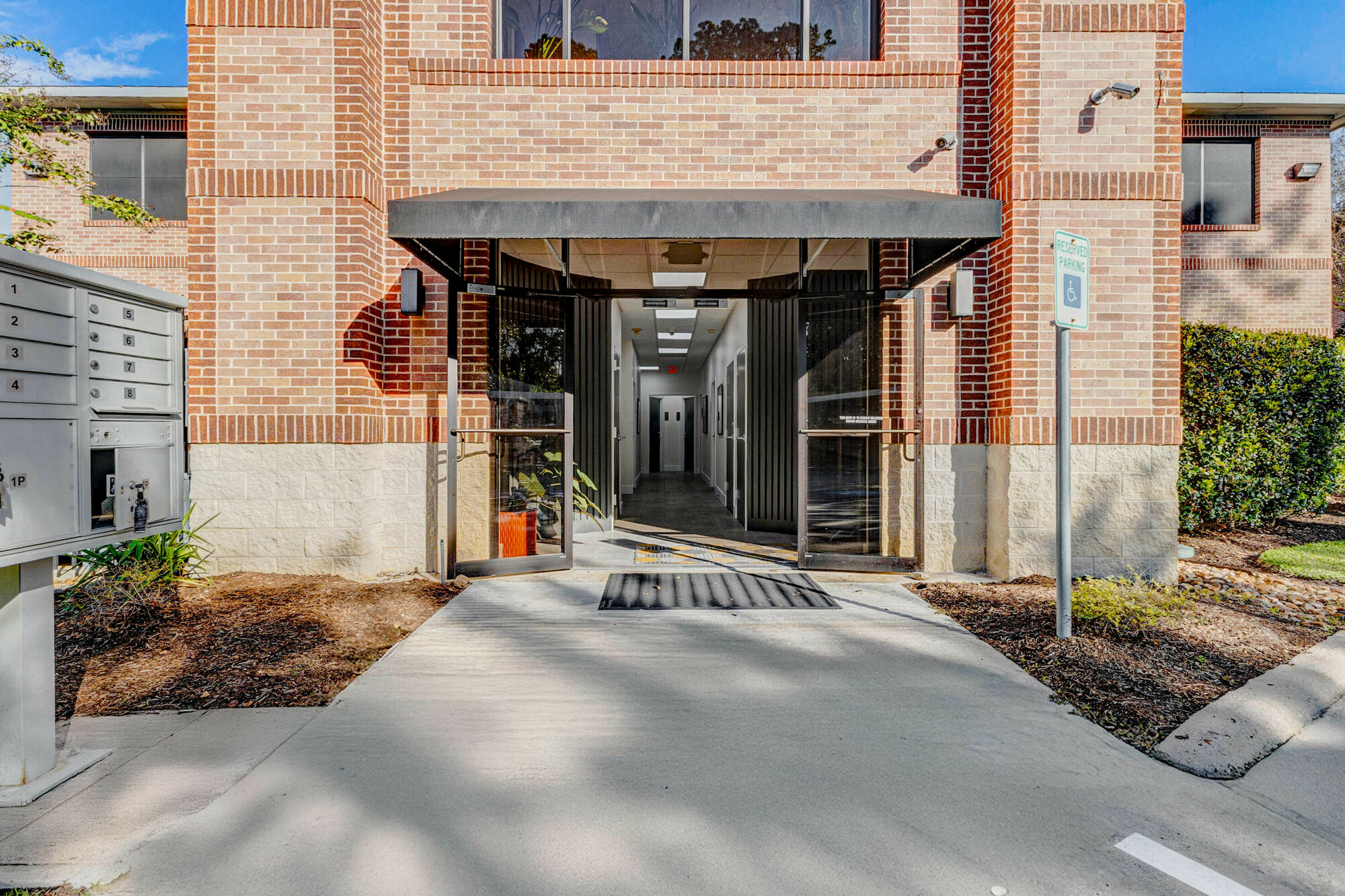 Move-In Ready Executive Office Suites | Cypress, TX | All-Inclusive Lease Options 4