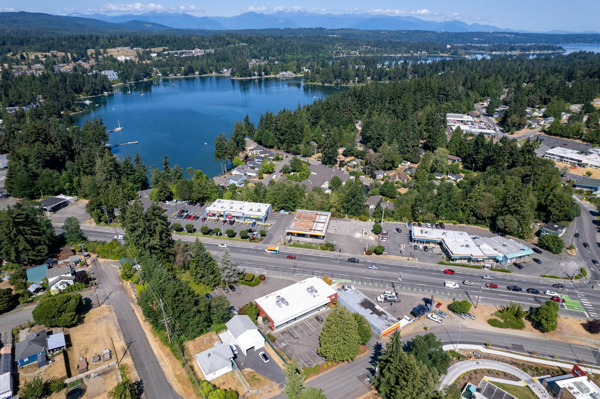 Prime 1,620 SF Commercial Space off Kitsap Way
