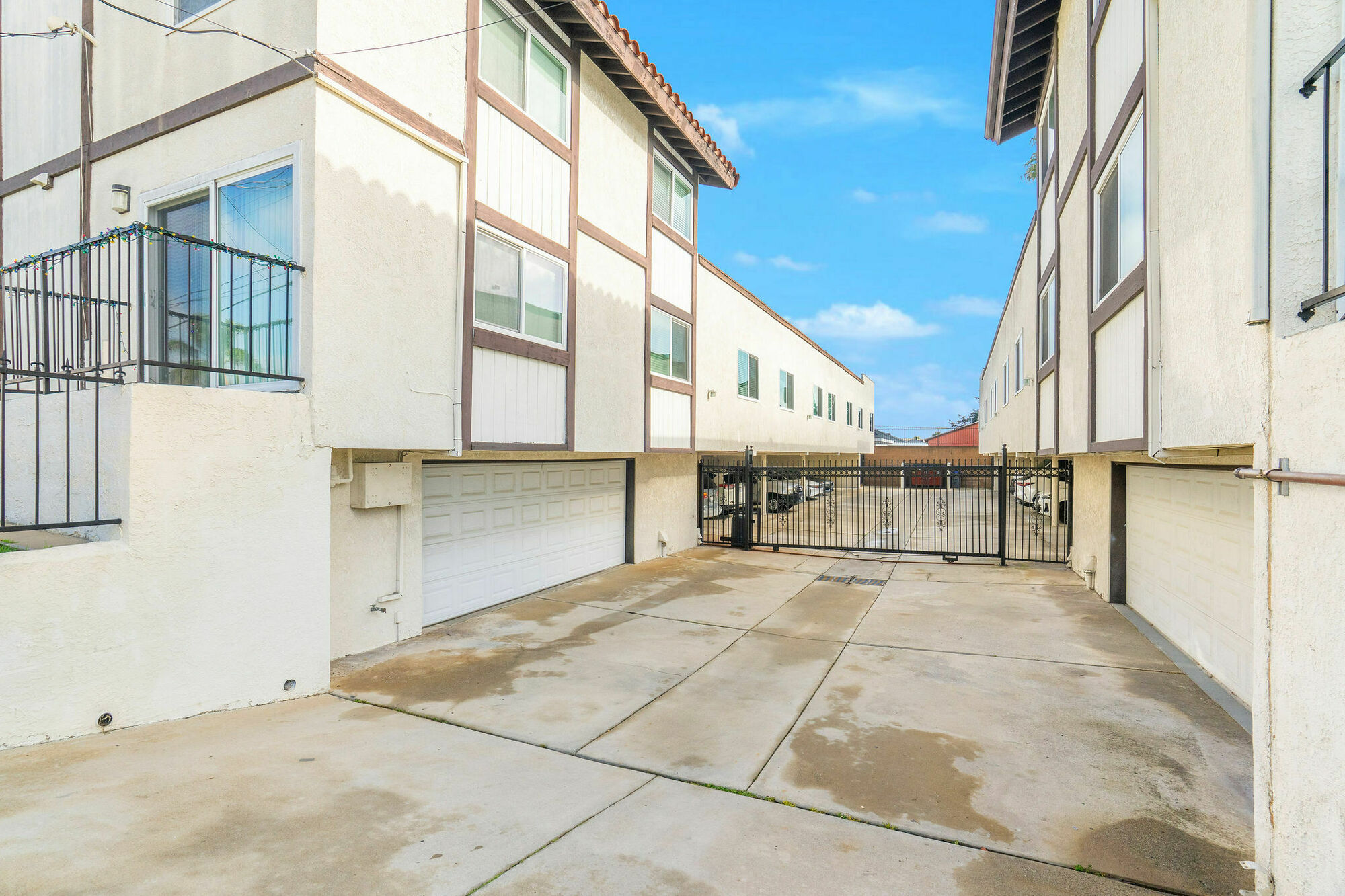 16722 S Dalton Ave thumbnail 5