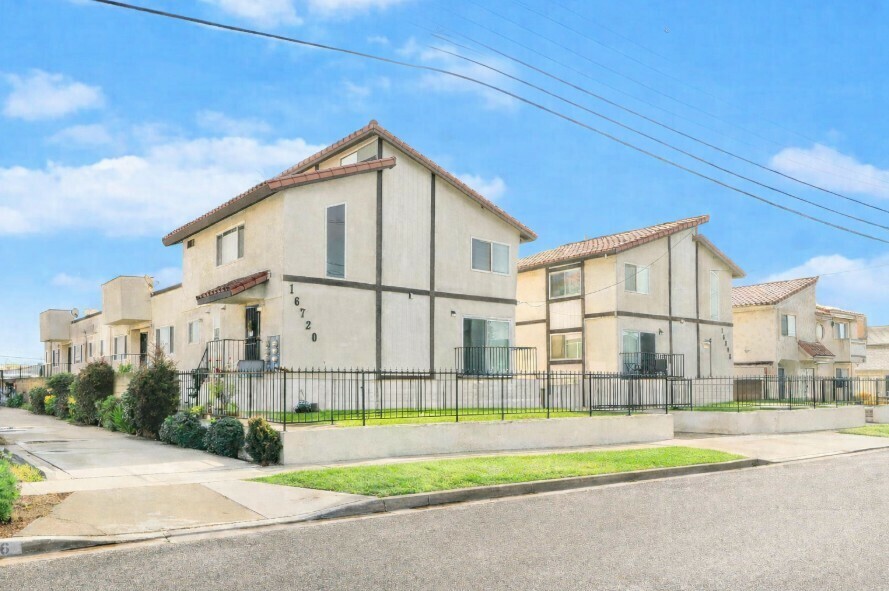 16722 S Dalton Ave thumbnail 3