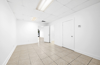 3451 - 3481 N Andrews Ave