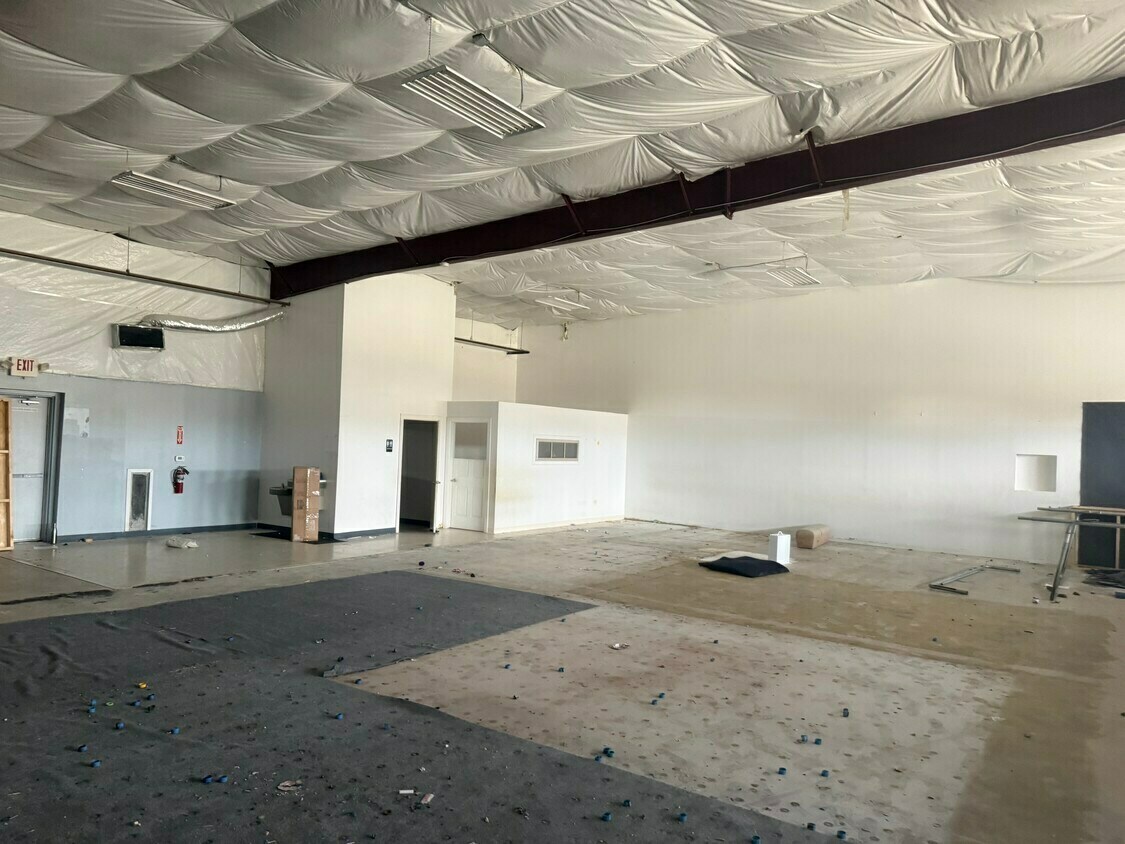 9200 SF of Buit out open gymnastic spcae and 2000 SF of Open Space perfect for office or restaurant or café  3