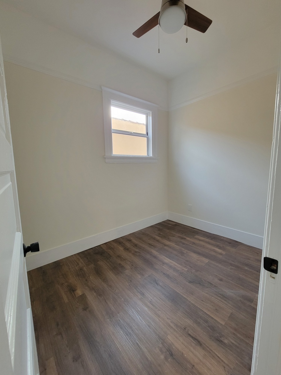 1304 W 17th Street thumbnail 9