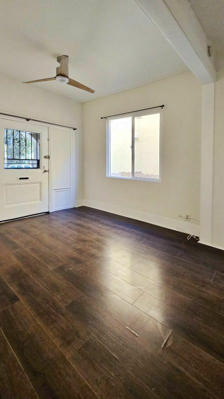 1304 W 17th Street thumbnail 15