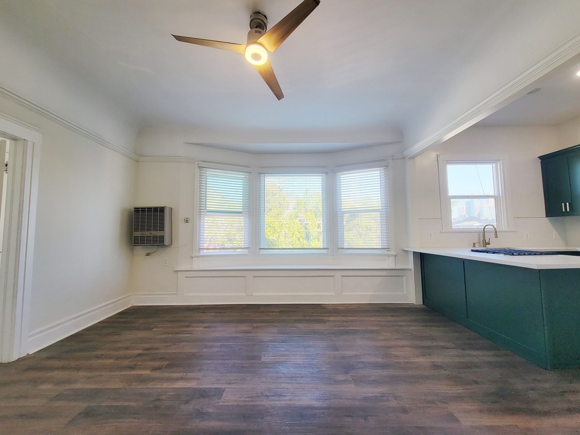 1304 W 17th Street thumbnail 34