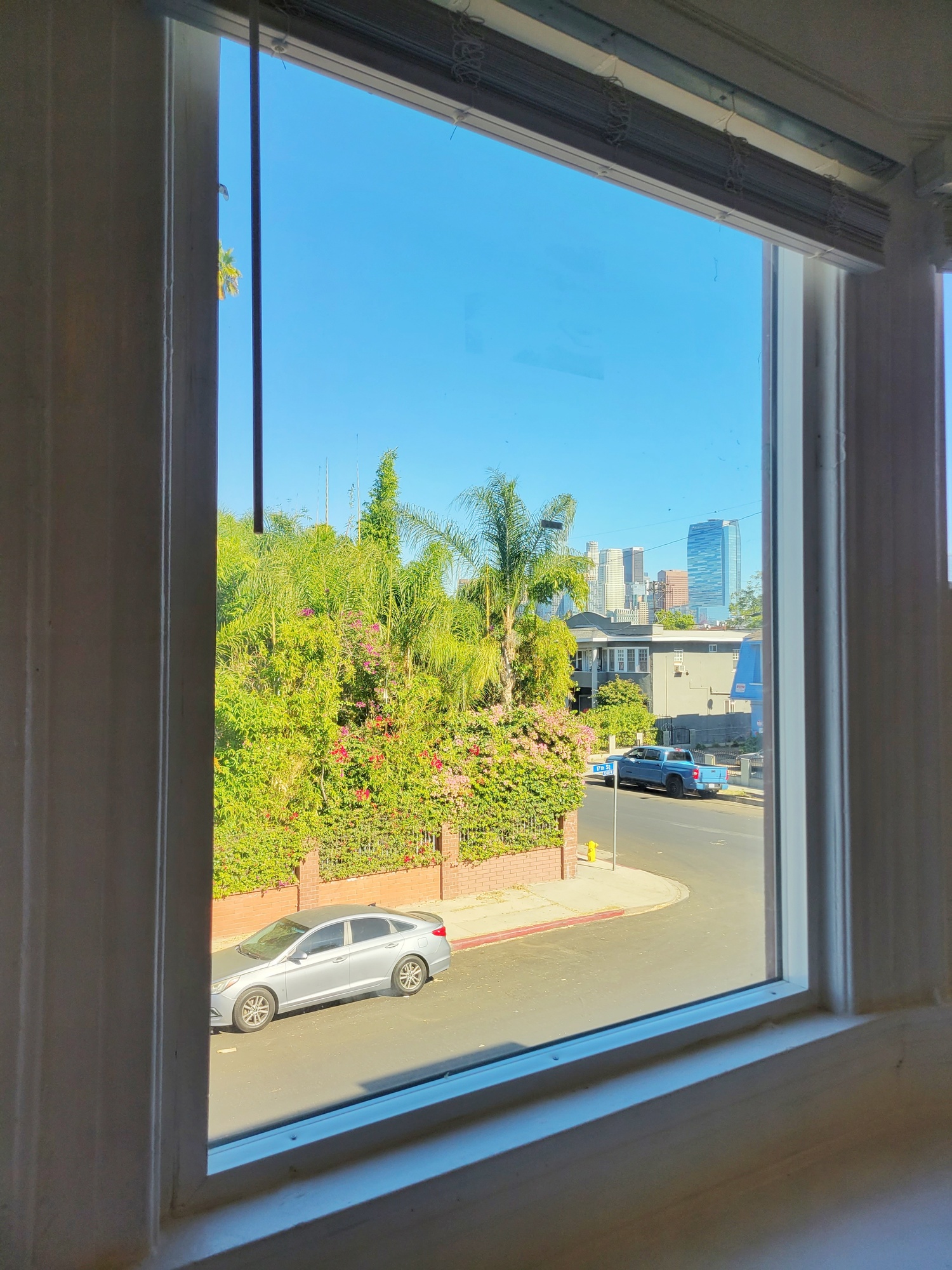 1304 W 17th Street thumbnail 35