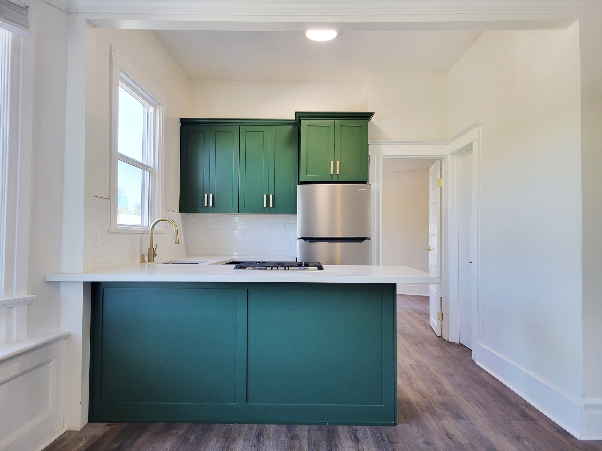 1304 W 17th Street thumbnail 36