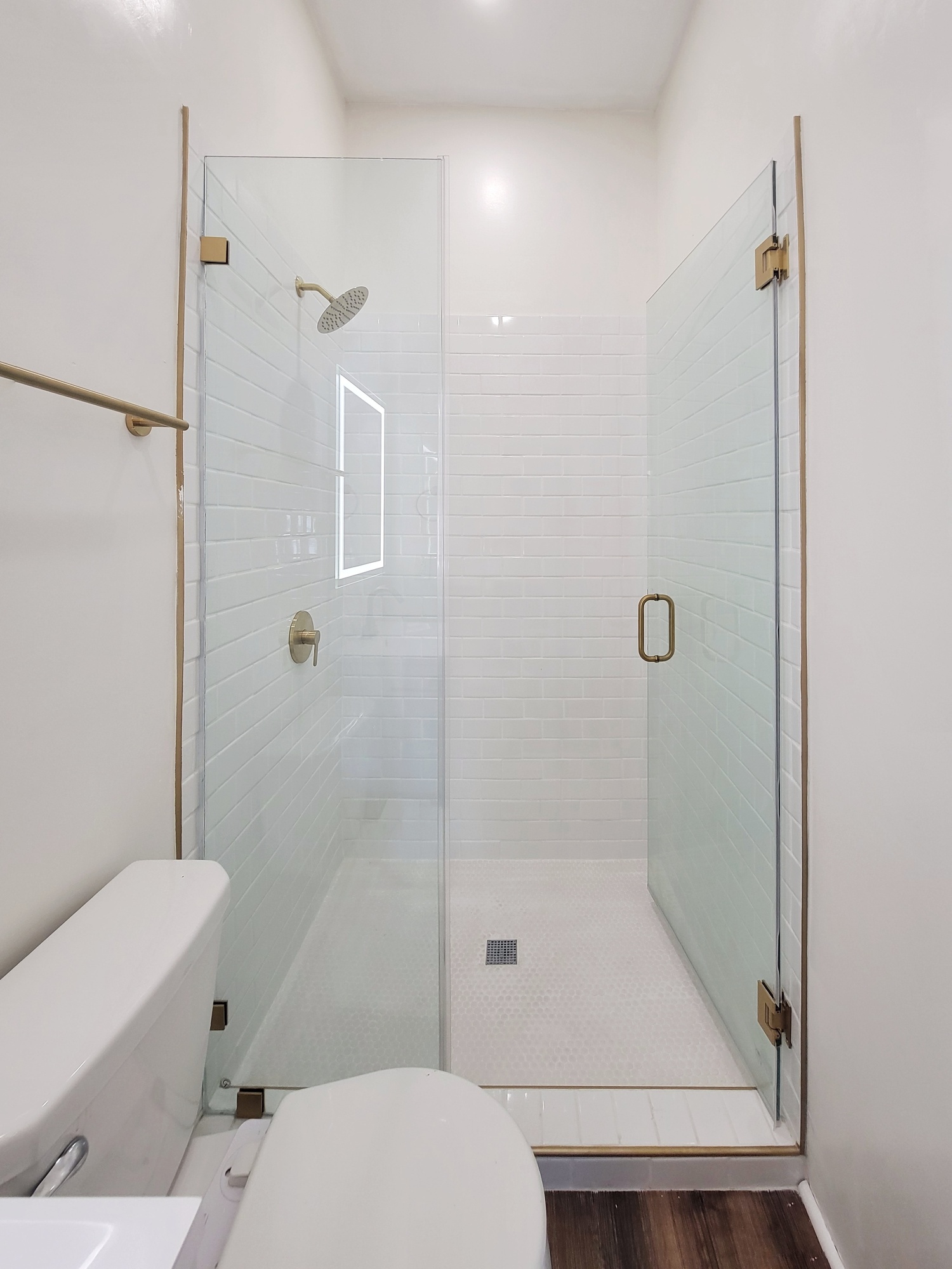 1304 W 17th Street thumbnail 45