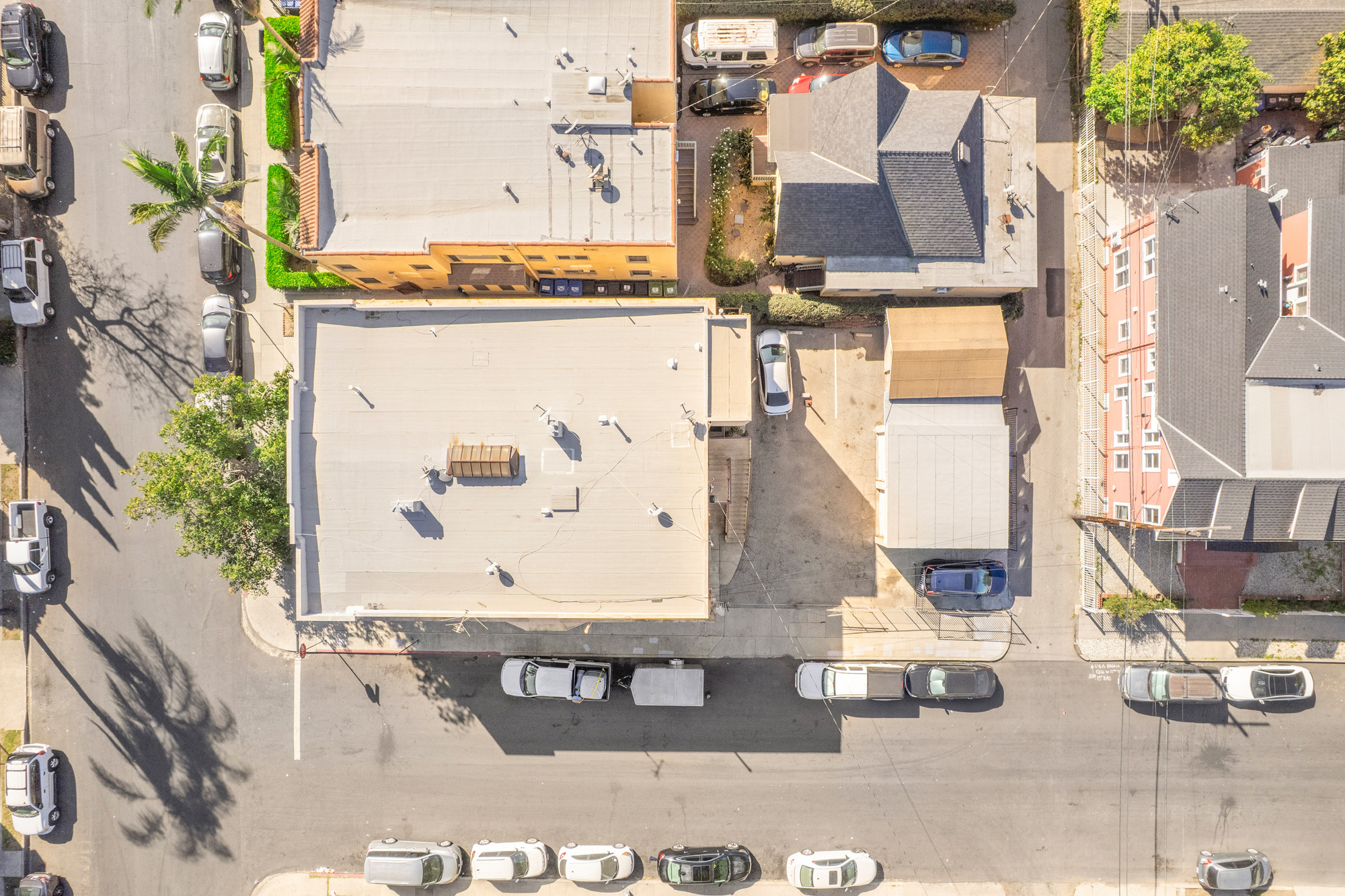 1304 W 17th Street thumbnail 49