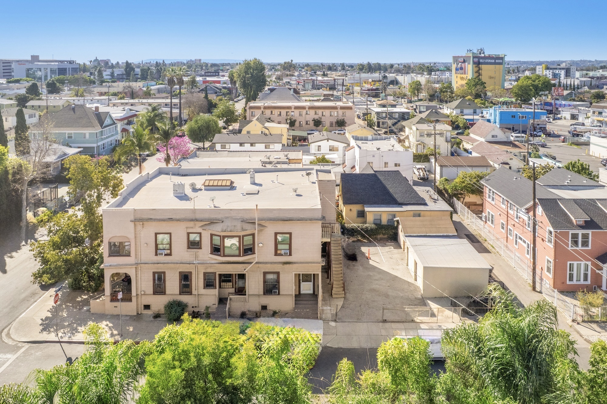 7-unit multifamily property at 1304 W 17th Street, Los Angeles, CA