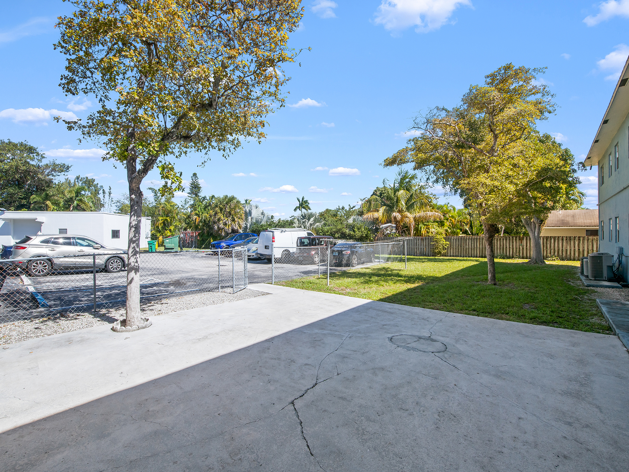 Multifamily — photo 7