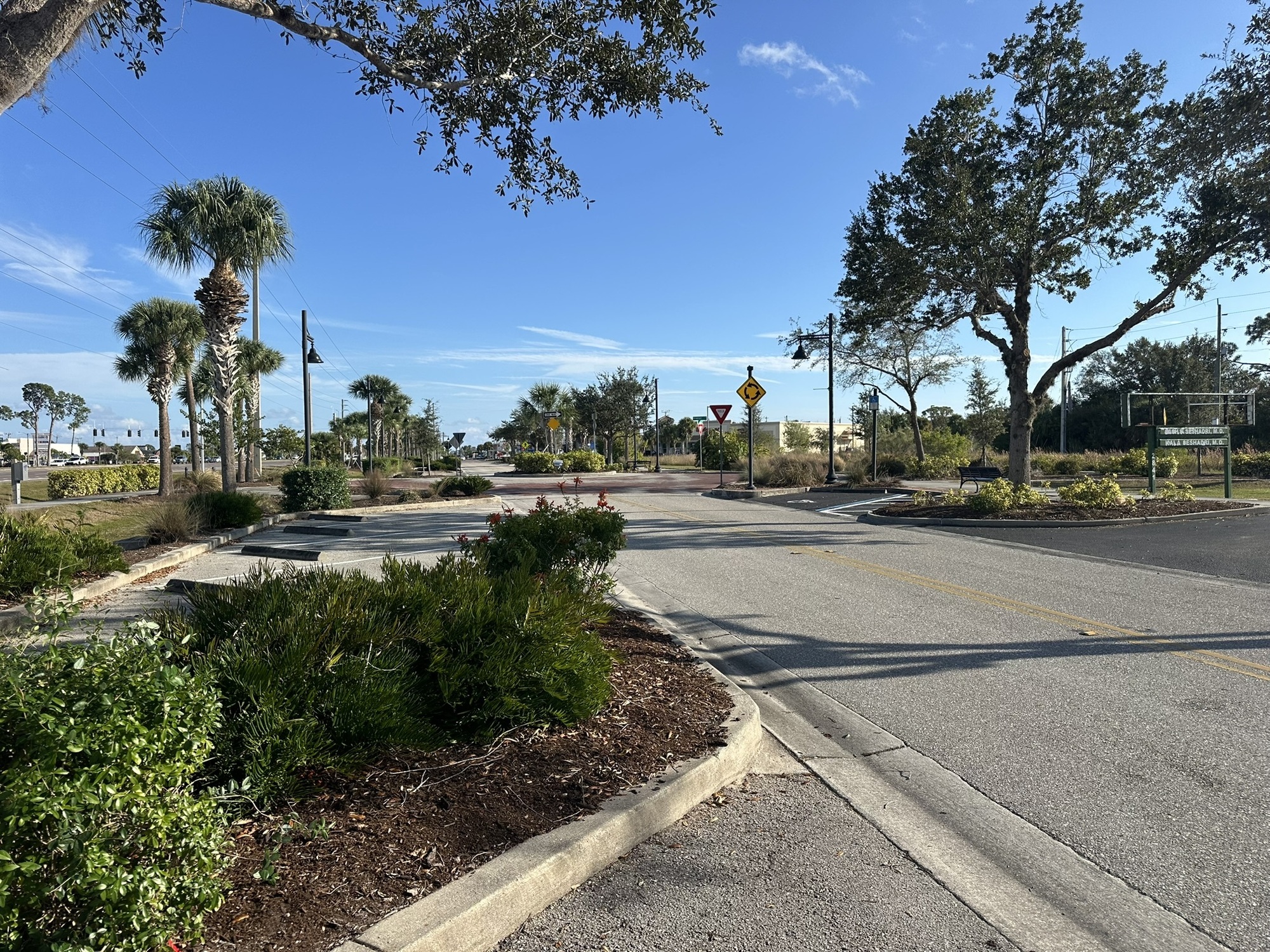 2841 Tamiami Trl - photo 3 of 74