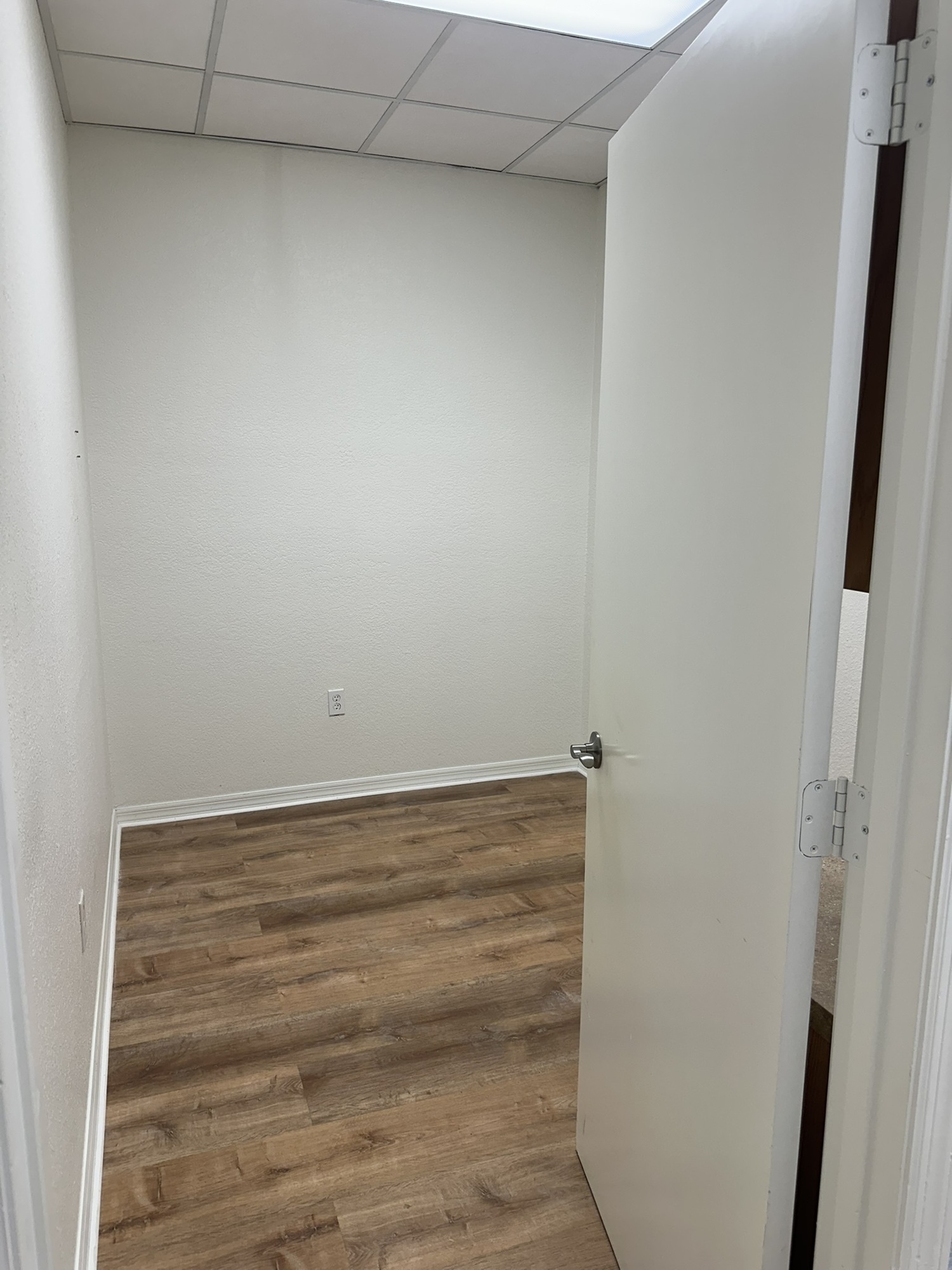 2841 Tamiami Trl - photo 18 of 74