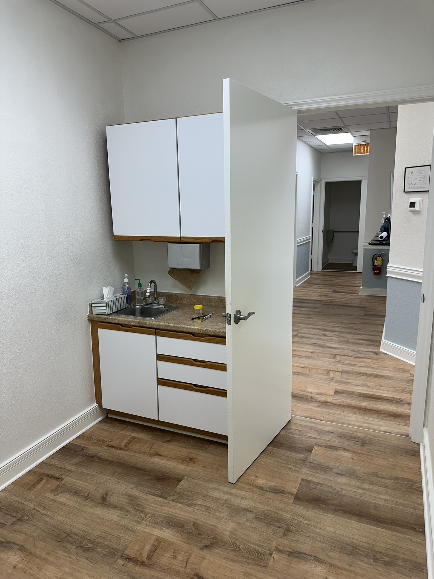 2841 Tamiami Trl - photo 25 of 74