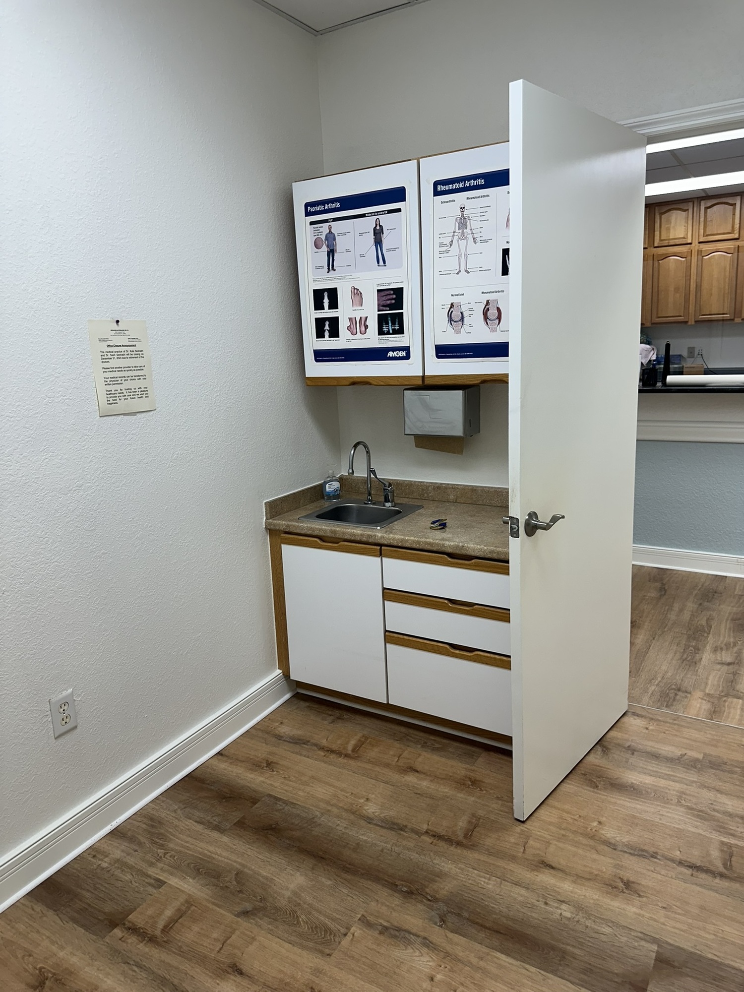 2841 Tamiami Trl - photo 26 of 74