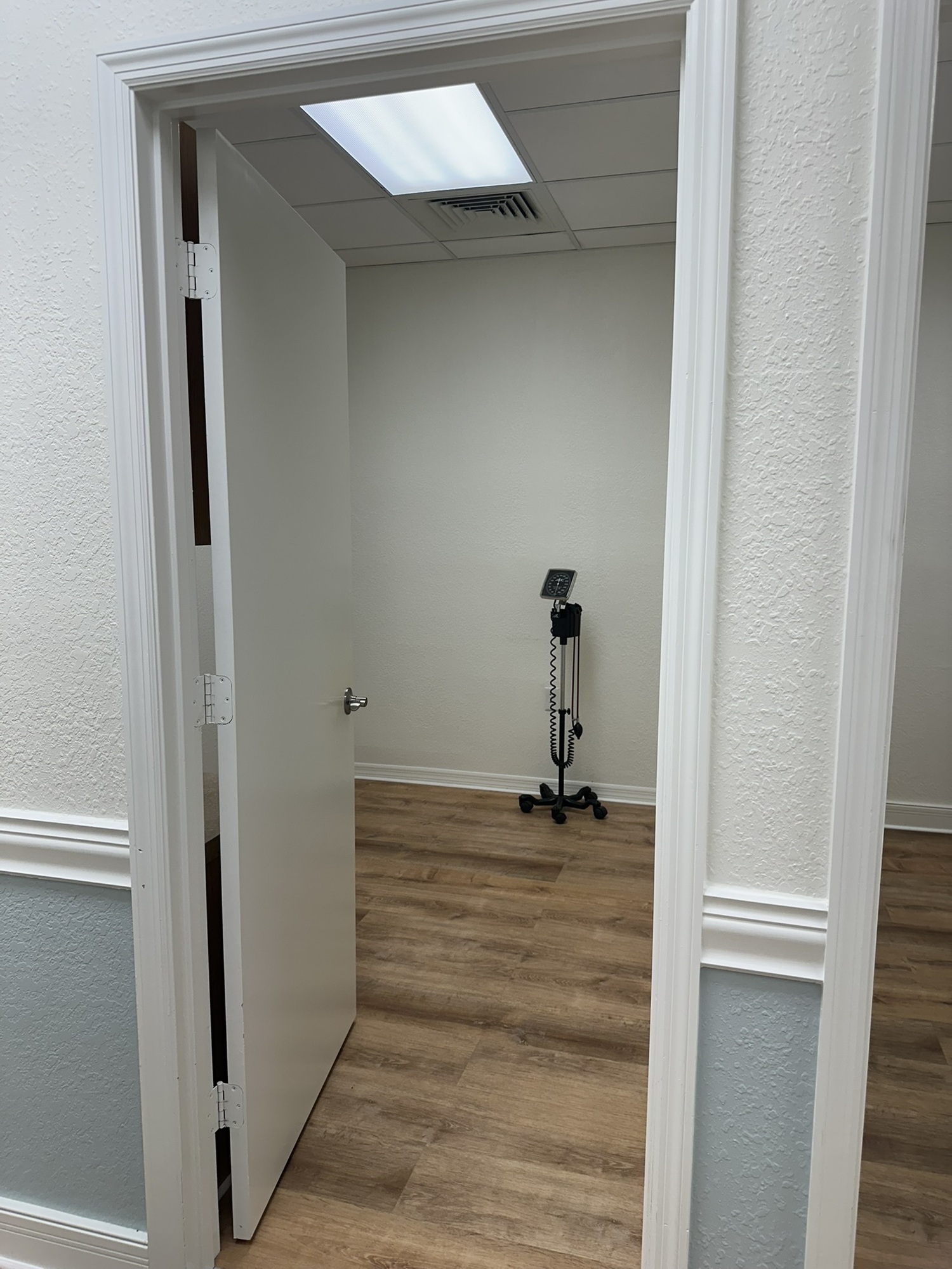 2841 Tamiami Trl - photo 30 of 74