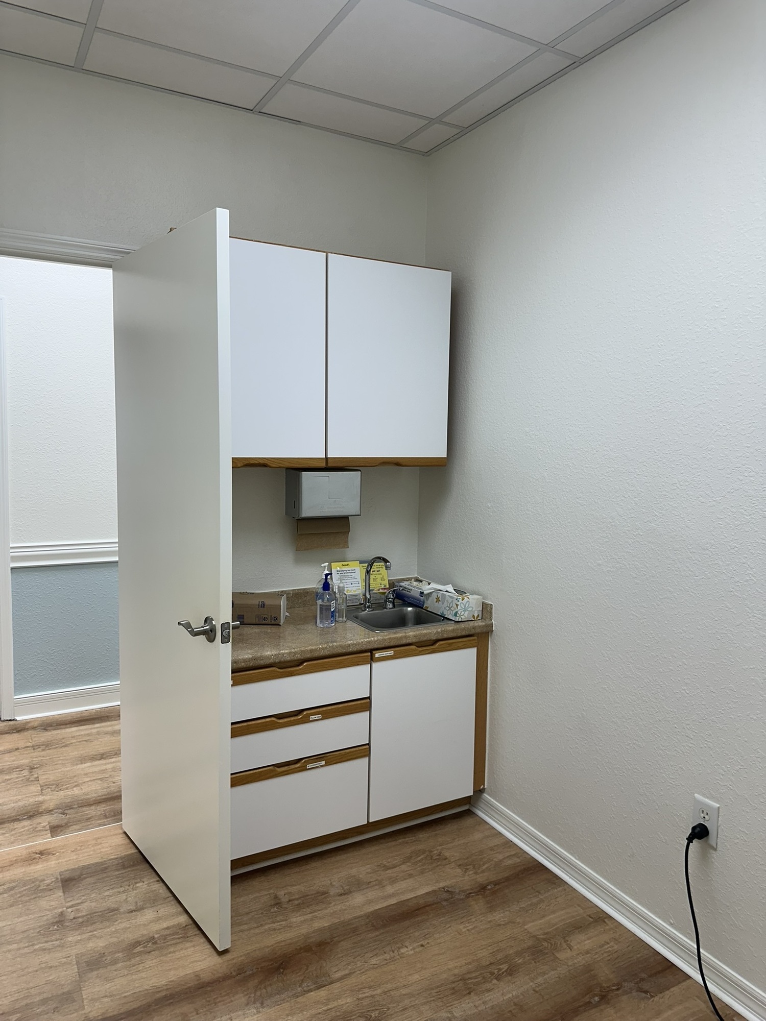 2841 Tamiami Trl - photo 31 of 74