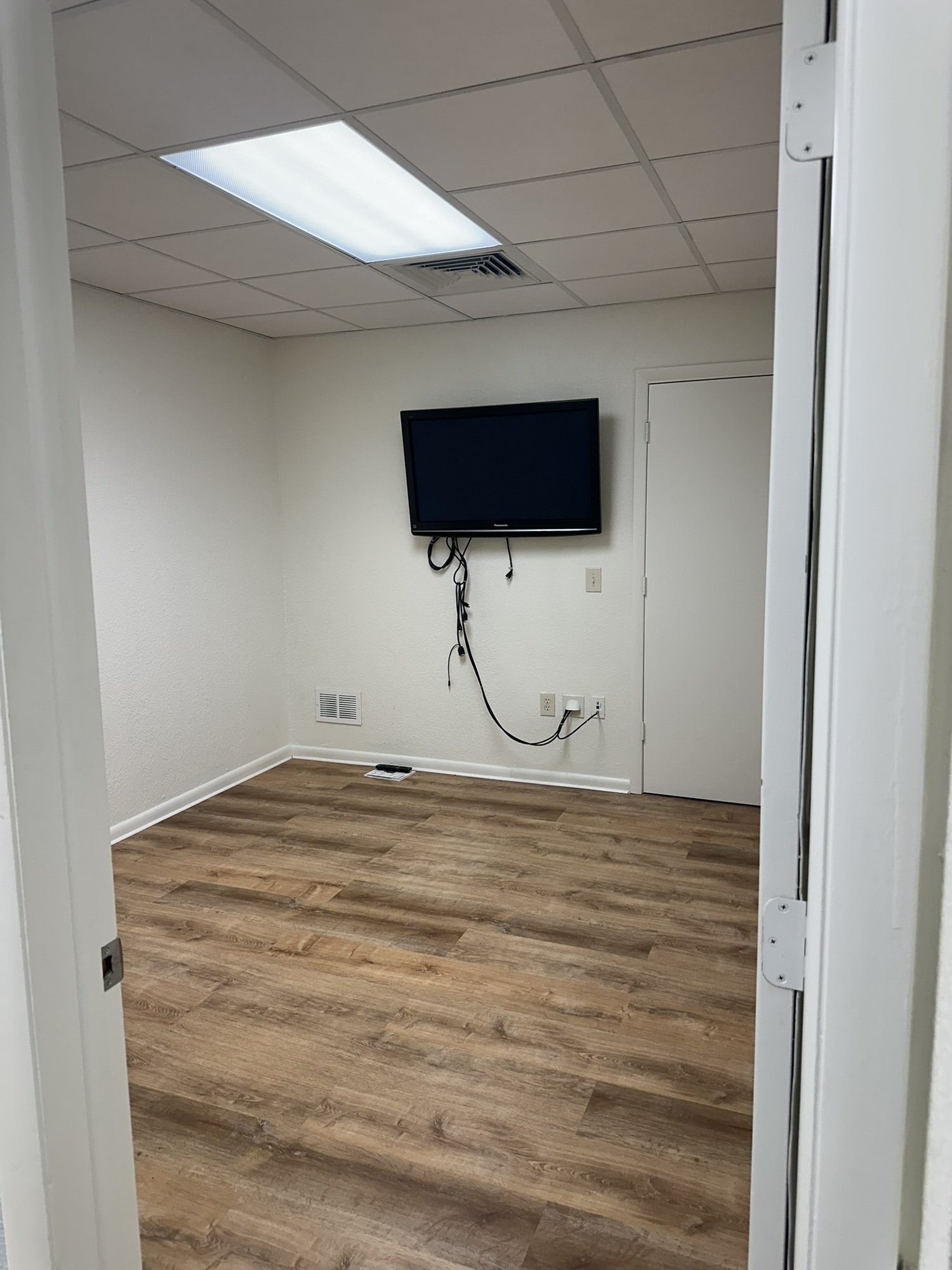 2841 Tamiami Trl - photo 36 of 74