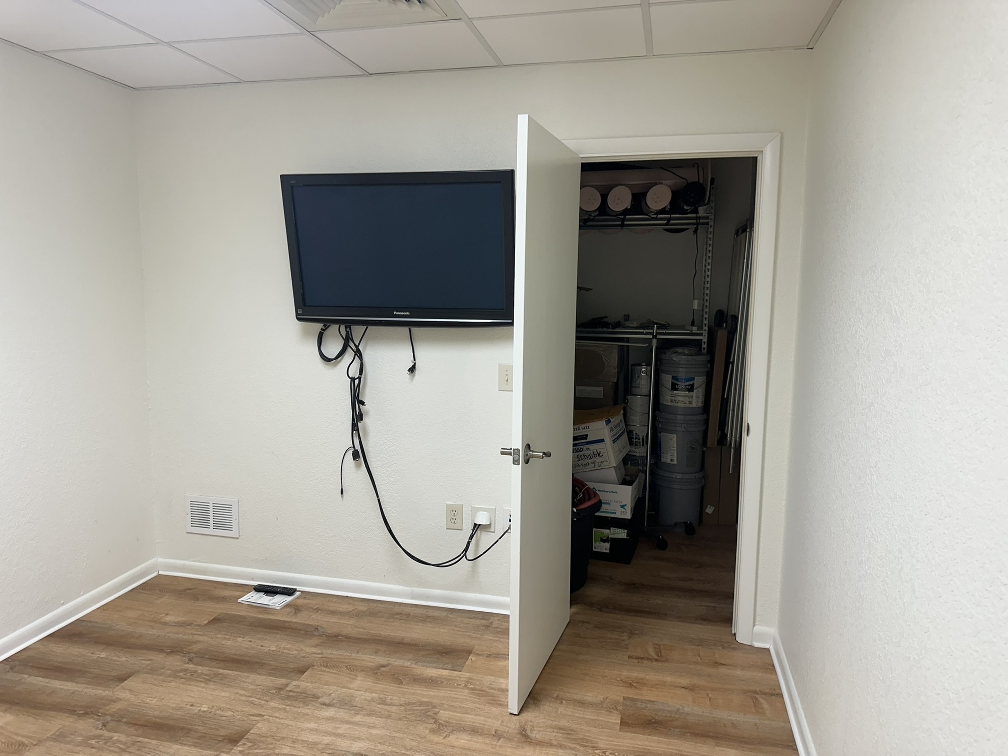 2841 Tamiami Trl - photo 37 of 74