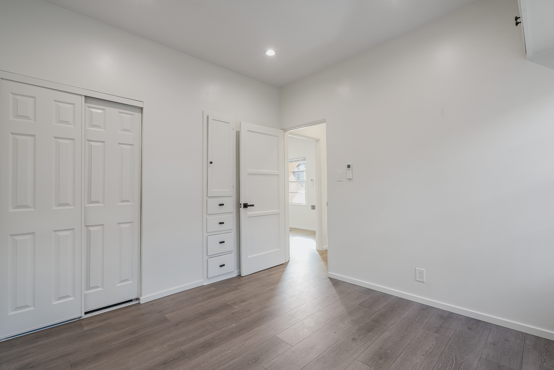1228 S Dunsmuir Ave thumbnail 13