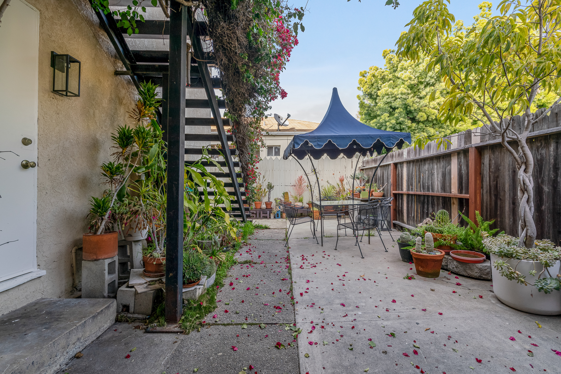 1228 S Dunsmuir Ave thumbnail 17
