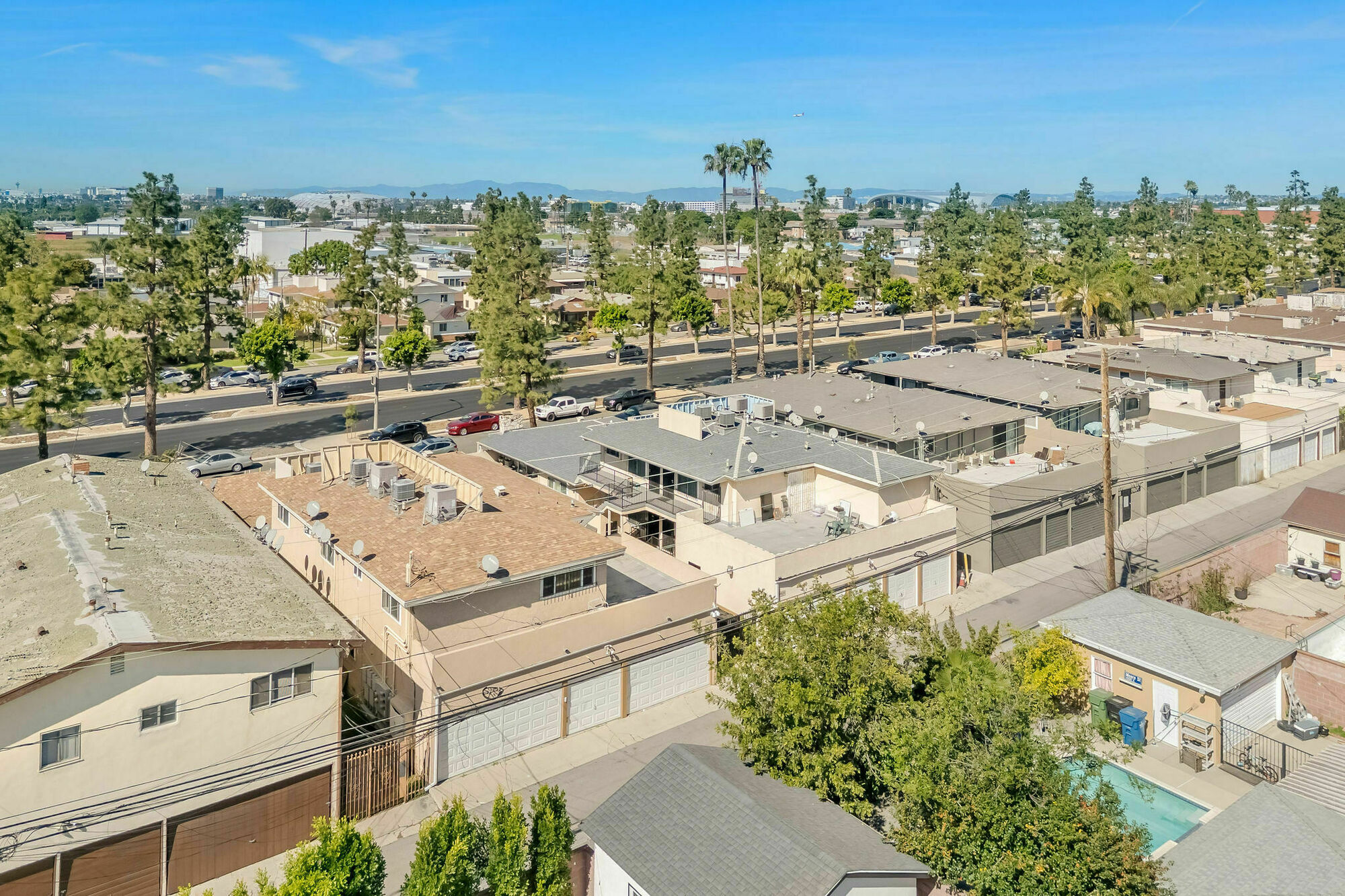 10634 Crenshaw Blvd thumbnail 13