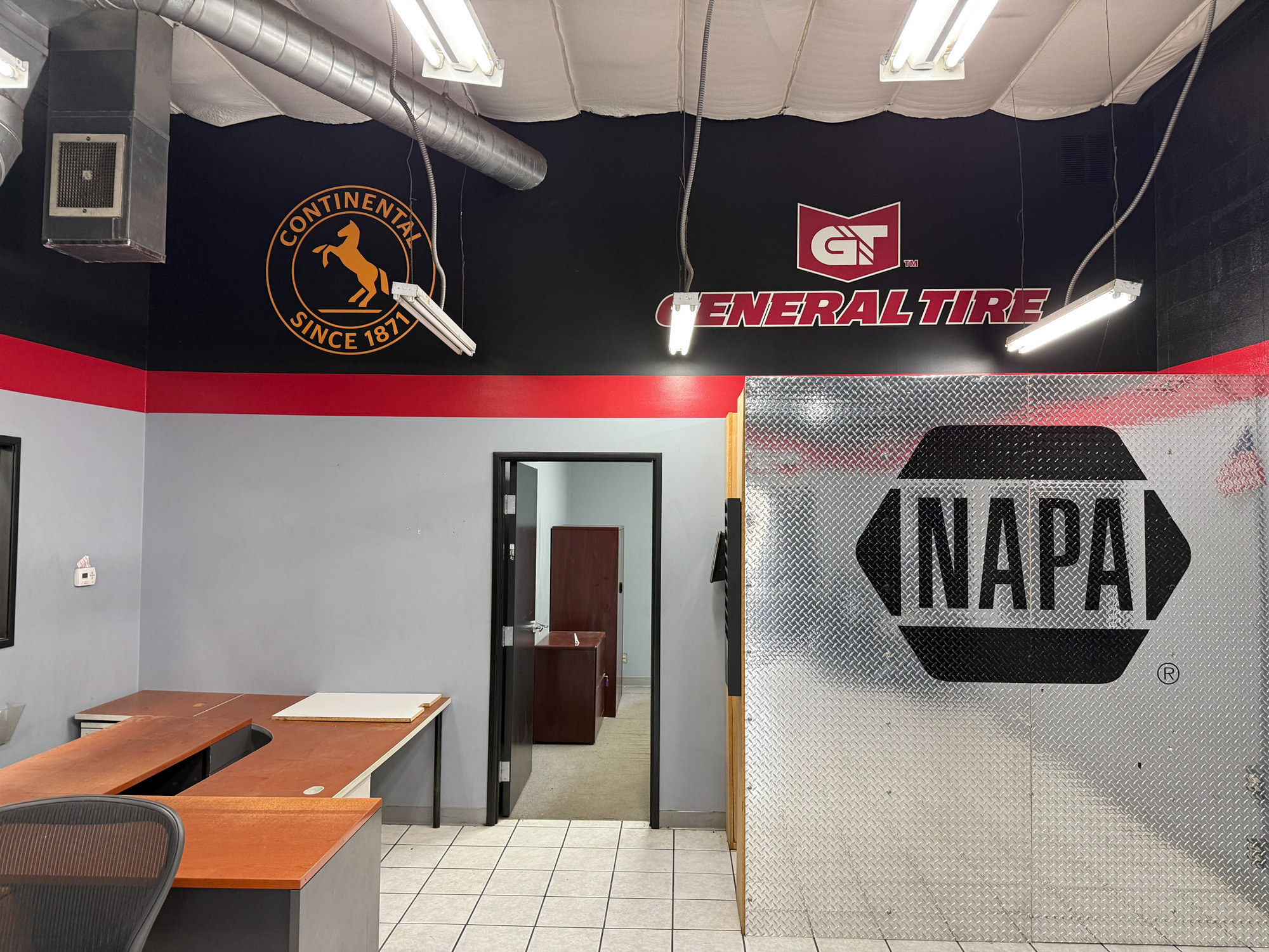 233 NE Columbia Blvd