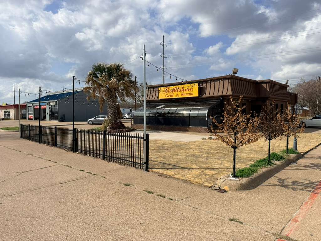 Freestanding Retail Building in Pantego, TX