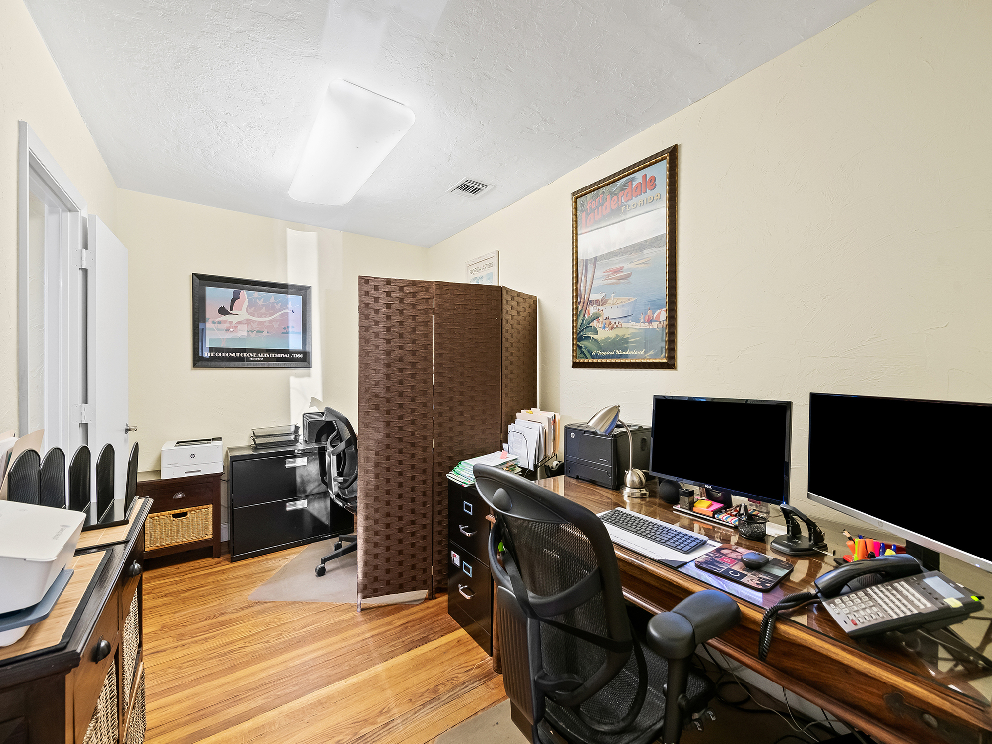 Freestanding Professional Building — photo 6