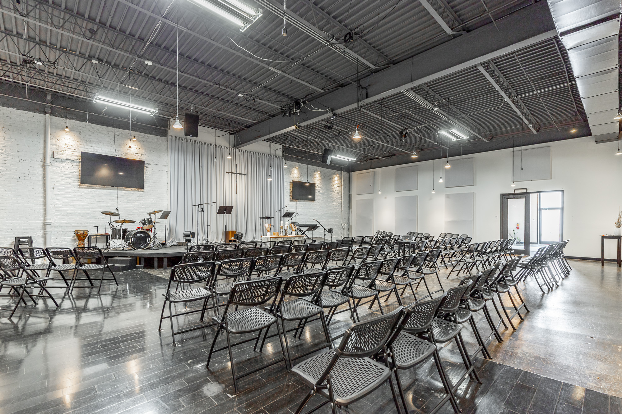 4,000 SF Space with 4 Rooms 3